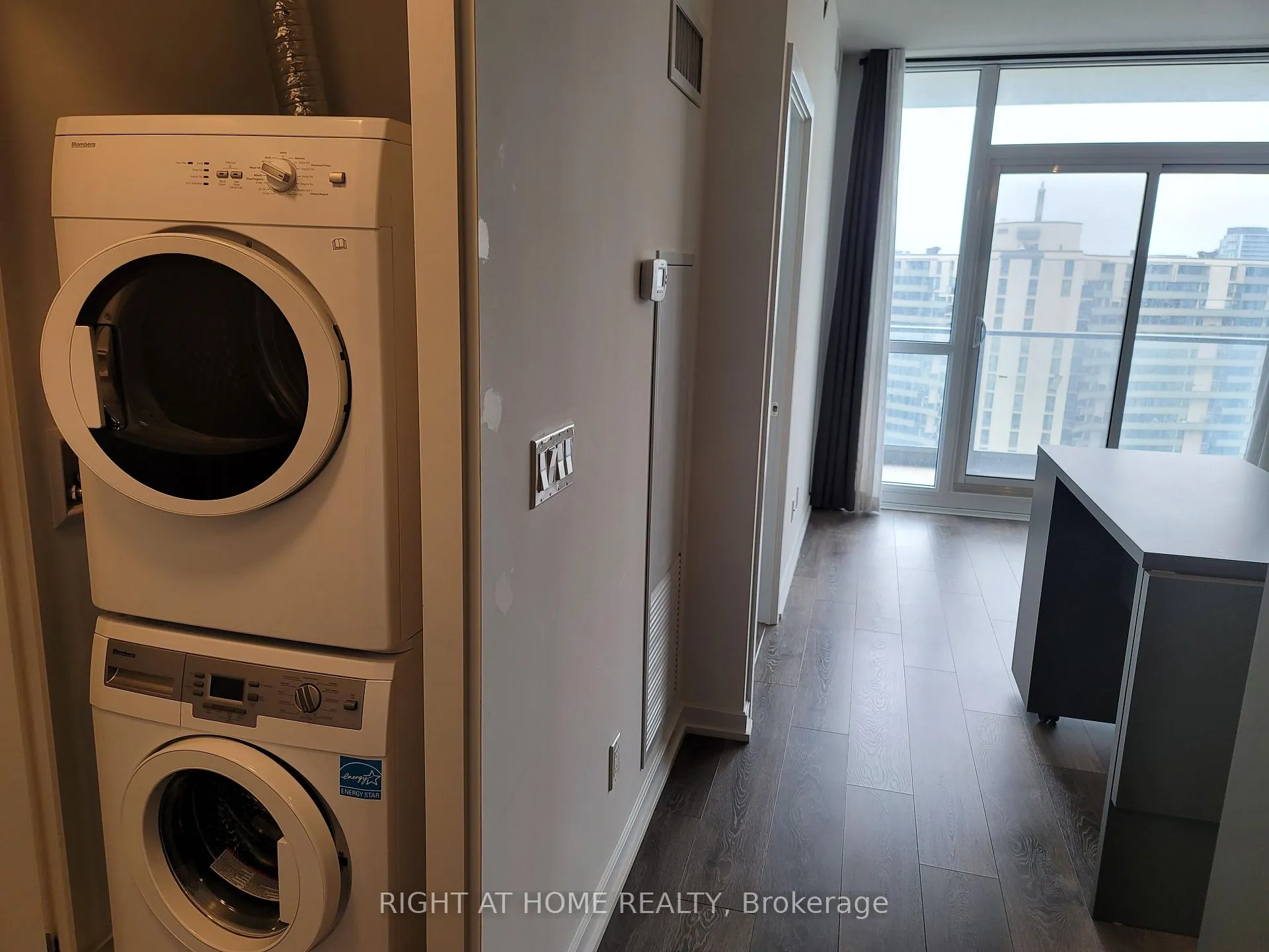 Photo 7 of Unit 1508, 56 Forest Manor Road, North York, Henry Farm — HOMEH