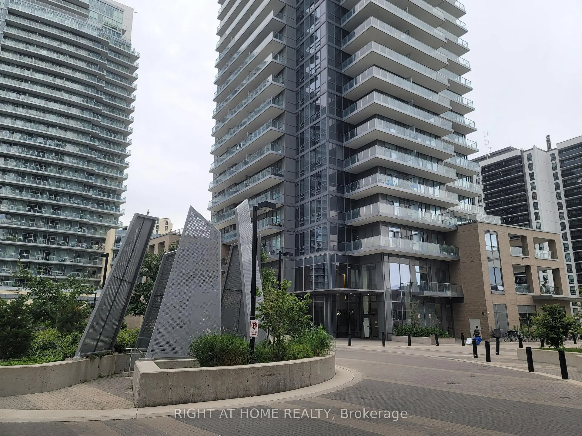 Photo 16 of Unit 1508, 56 Forest Manor Road, North York, Henry Farm — HOMEH