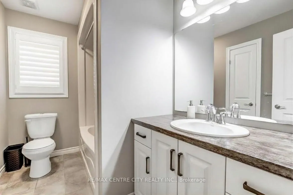 Photo 5 of Unit 5, 120 Southgate Parkway, St. Thomas — HOMEH