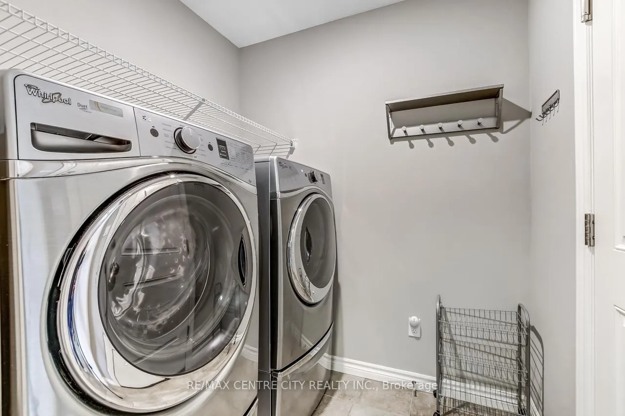 Photo 6 of Unit 5, 120 Southgate Parkway, St. Thomas — HOMEH
