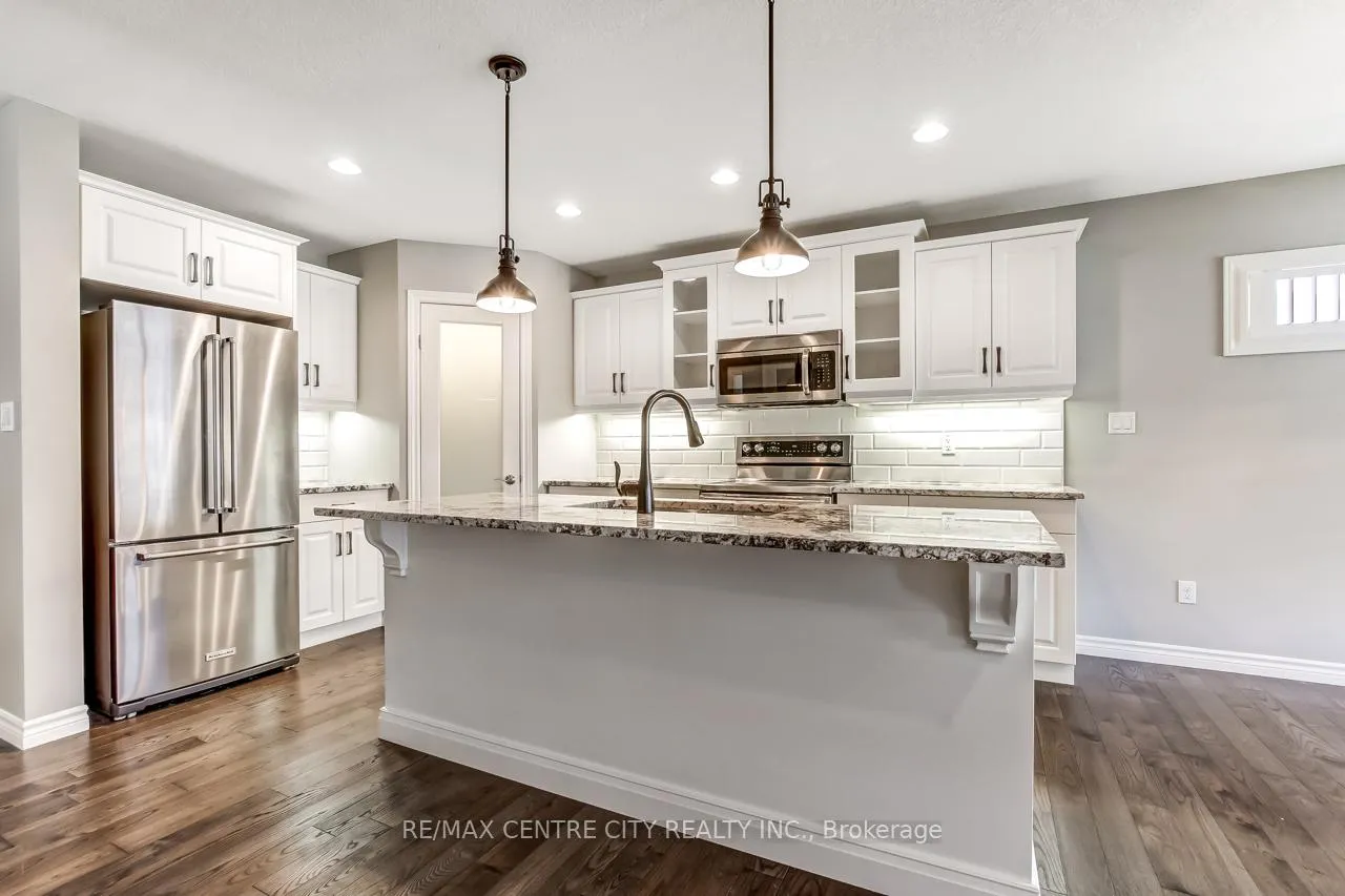 Photo 10 of Unit 5, 120 Southgate Parkway, St. Thomas — HOMEH