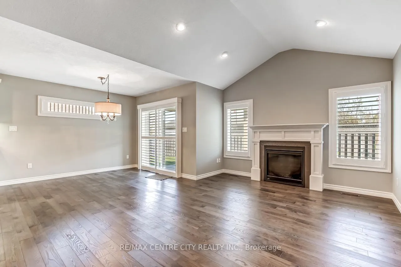 Photo 16 of Unit 5, 120 Southgate Parkway, St. Thomas — HOMEH