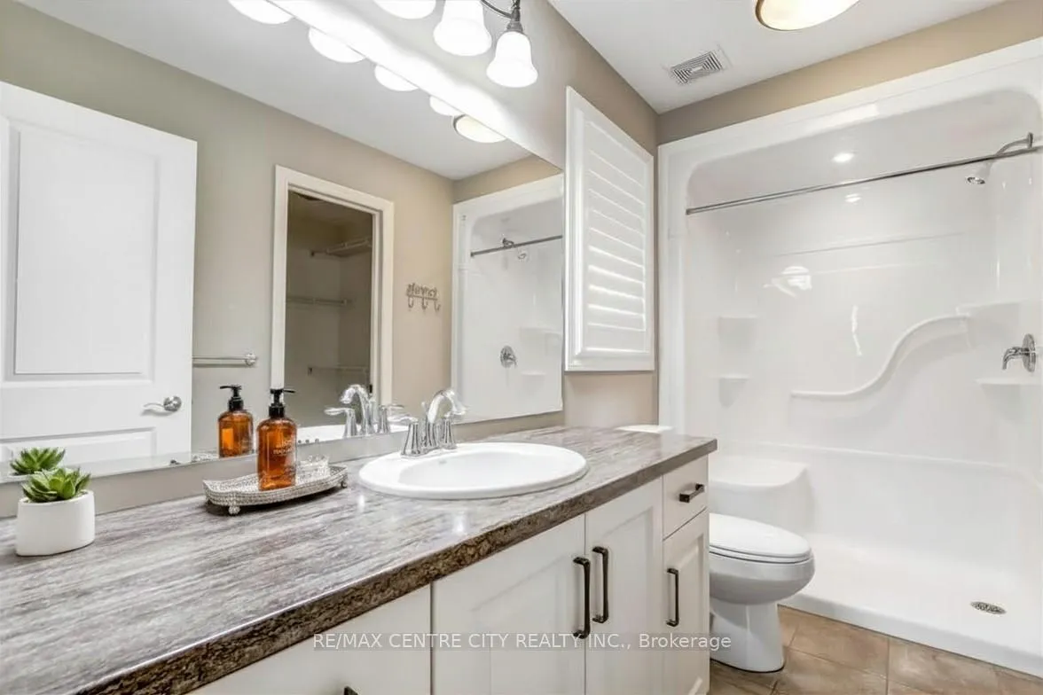 Photo 21 of Unit 5, 120 Southgate Parkway, St. Thomas — HOMEH