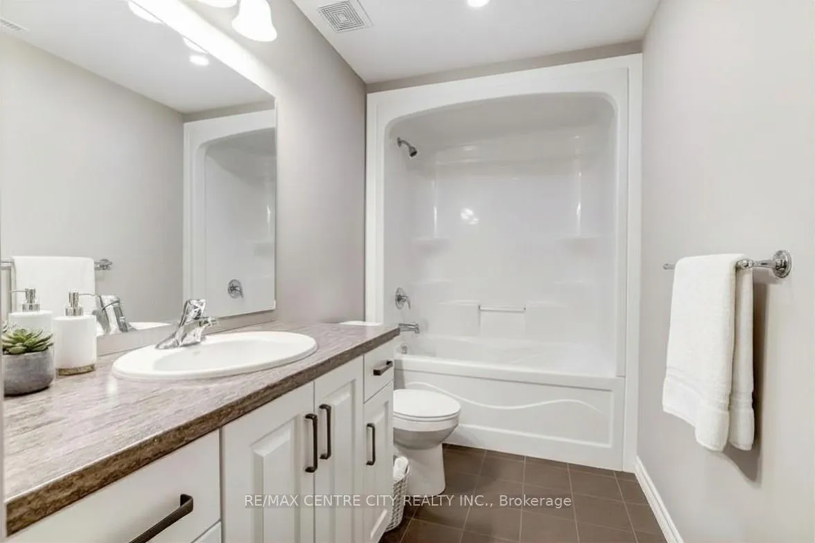 Photo 27 of Unit 5, 120 Southgate Parkway, St. Thomas — HOMEH