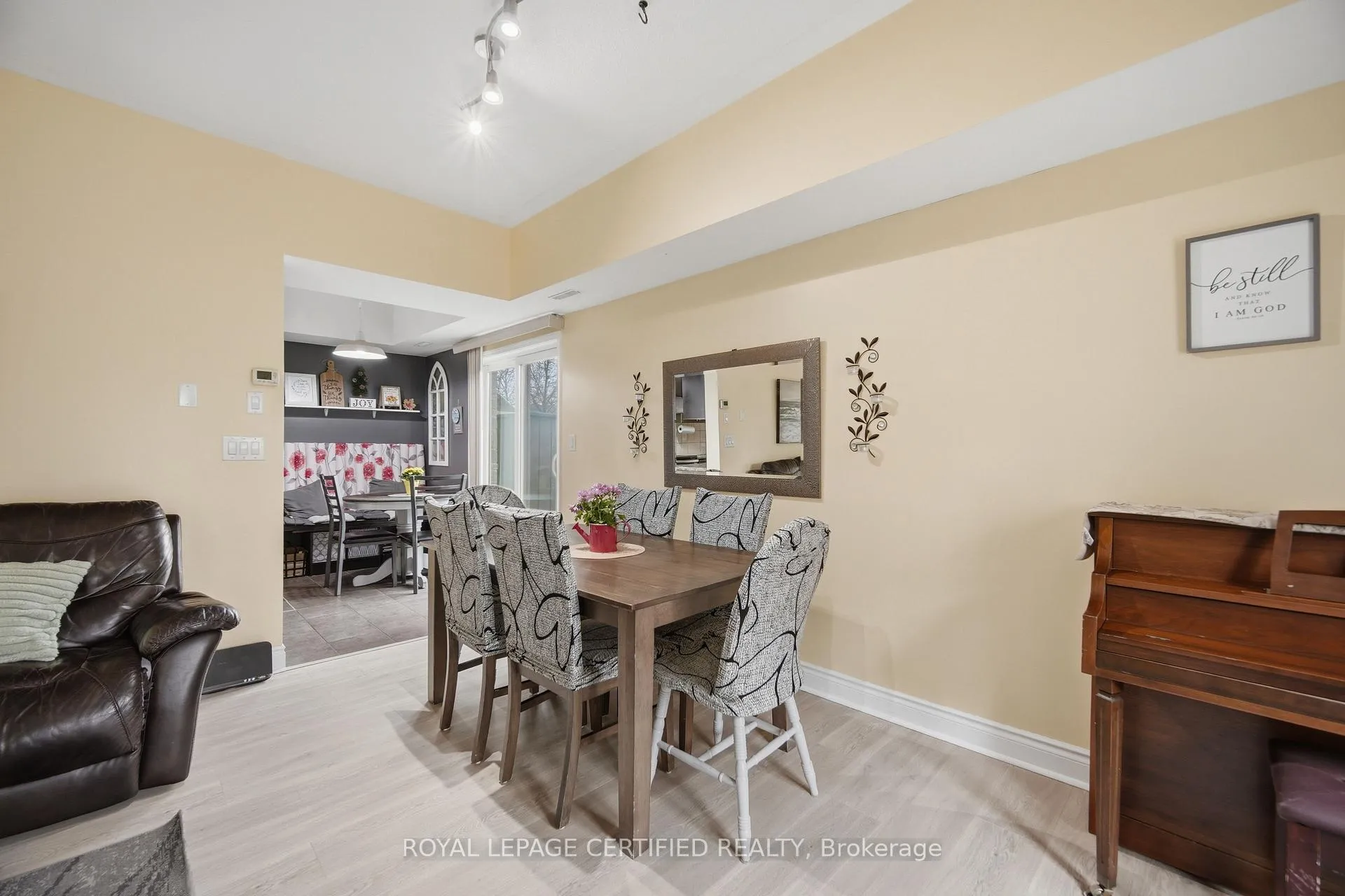 Photo 12 of Unit 101, 25 Richgrove Drive, Etobicoke, Willowridge-Martingrove-Richview — HOMEH