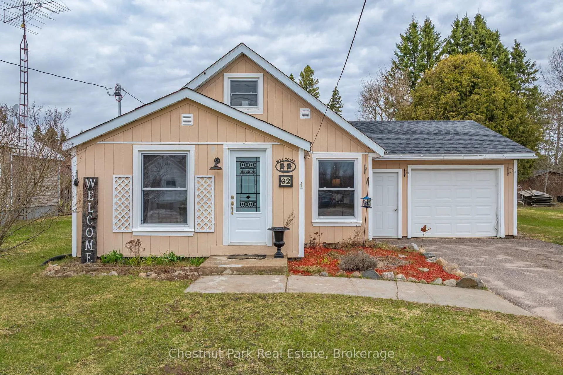 Photo 2 of 62 Riverside Avenue, South River — HOMEH