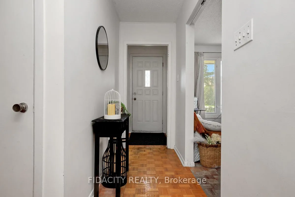 Photo 3 of 2336 Ogilvie Road, Ottawa, Beacon Hill North — HOMEH