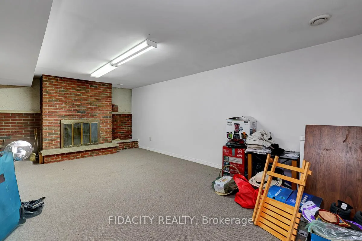 Photo 9 of 2336 Ogilvie Road, Ottawa, Beacon Hill North — HOMEH