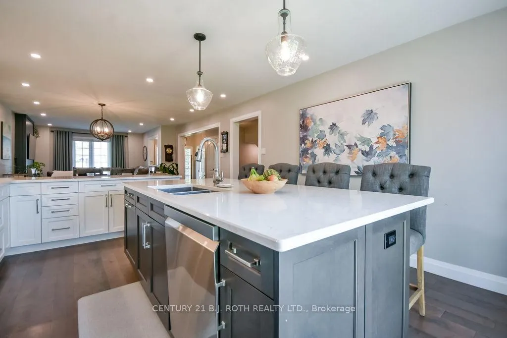Photo 16 of 84 Truax Crescent, Essa, Angus — HOMEH