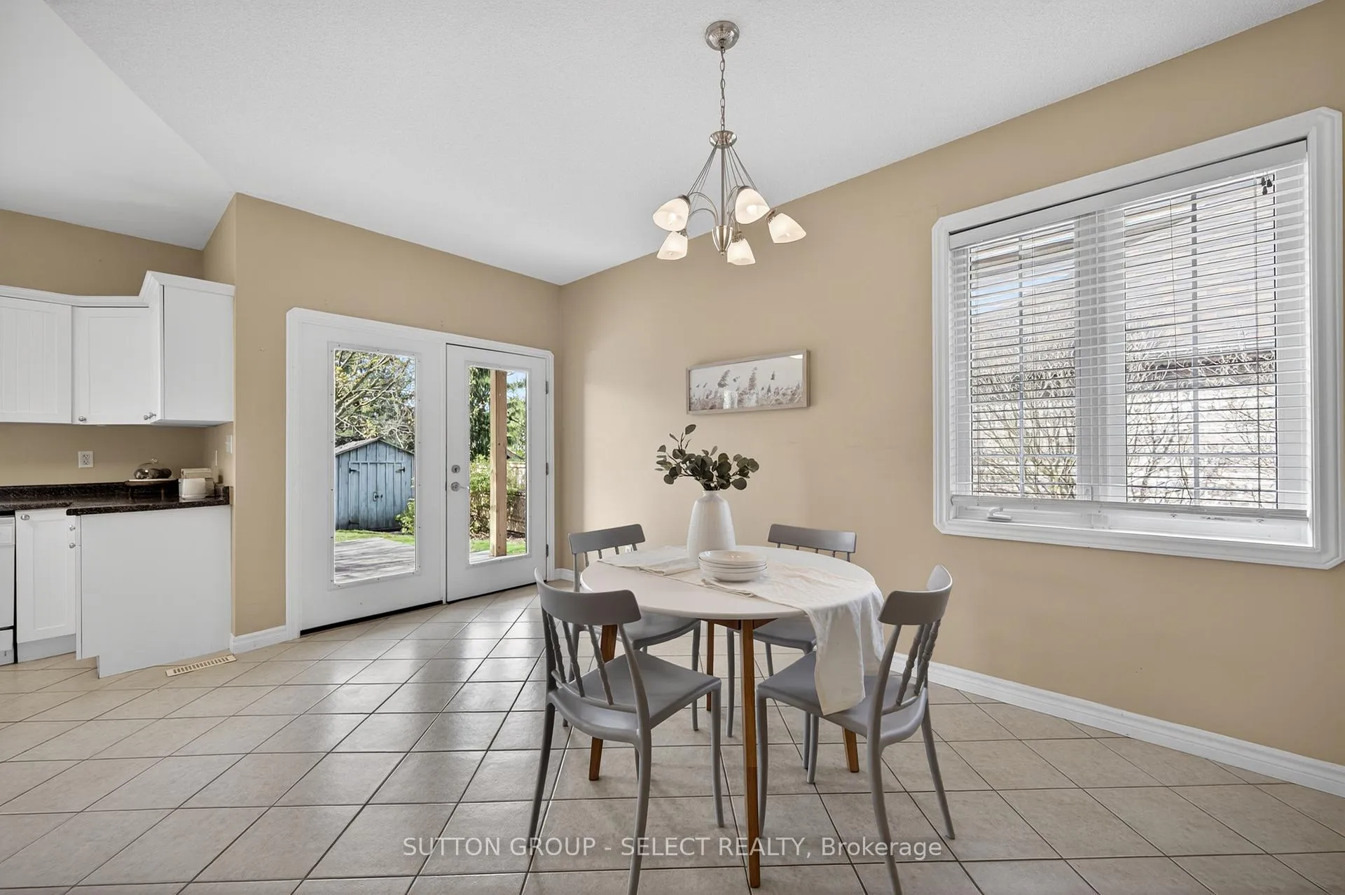 Photo 9 of 99 Duchess Avenue, Lucan Biddulph, Lucan — HOMEH