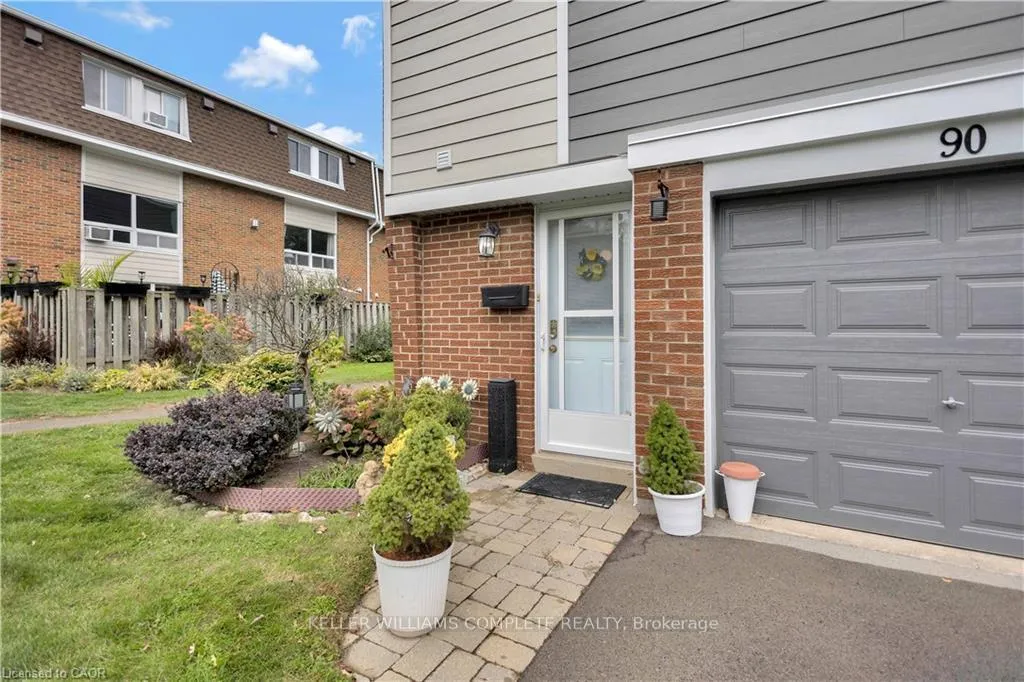 Photo 5 of 90 Ann Street, Hamilton, Dundas — HOMEH
