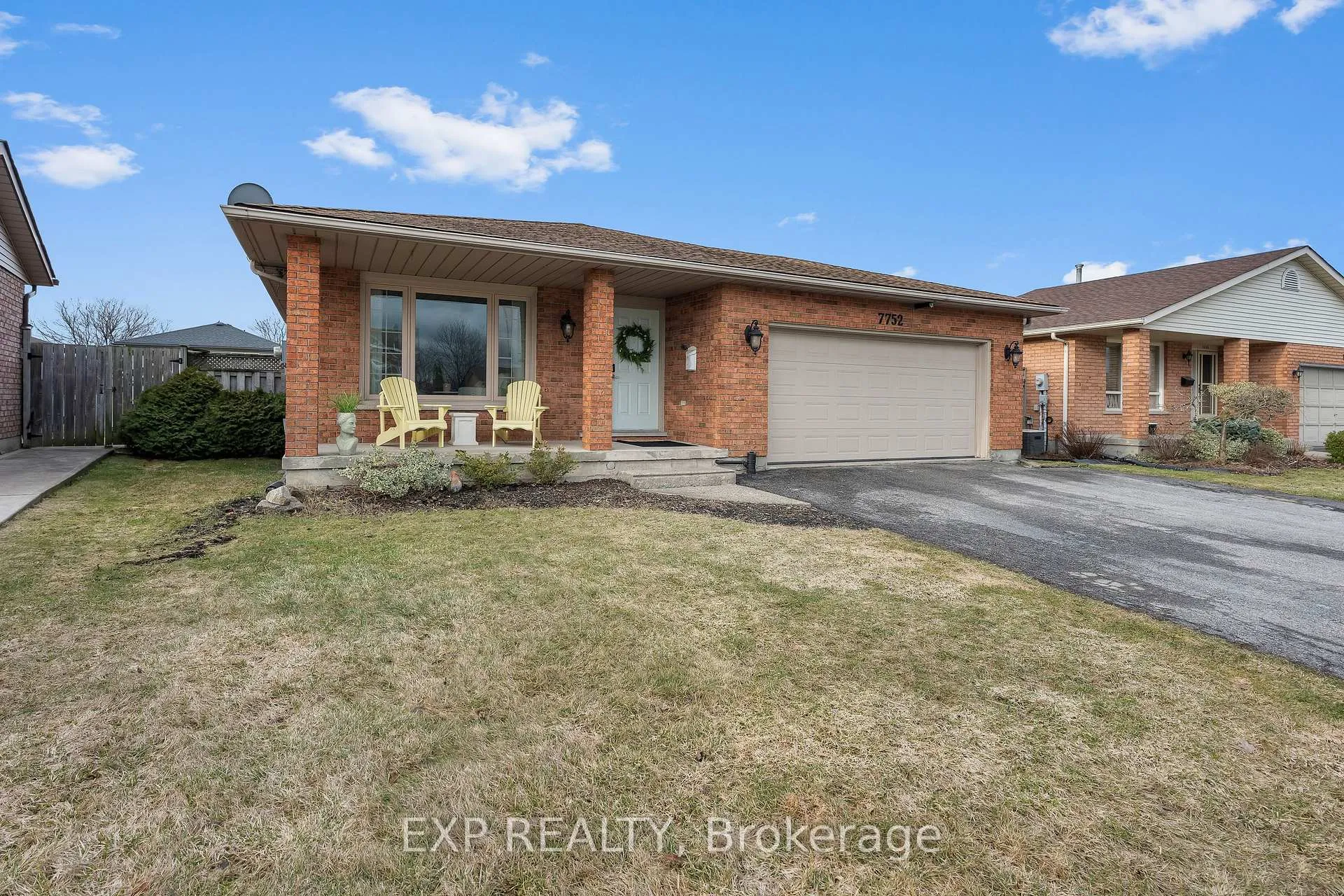 Photo 3 of 7752 Preakness Street, Niagara Falls, Ascot — HOMEH