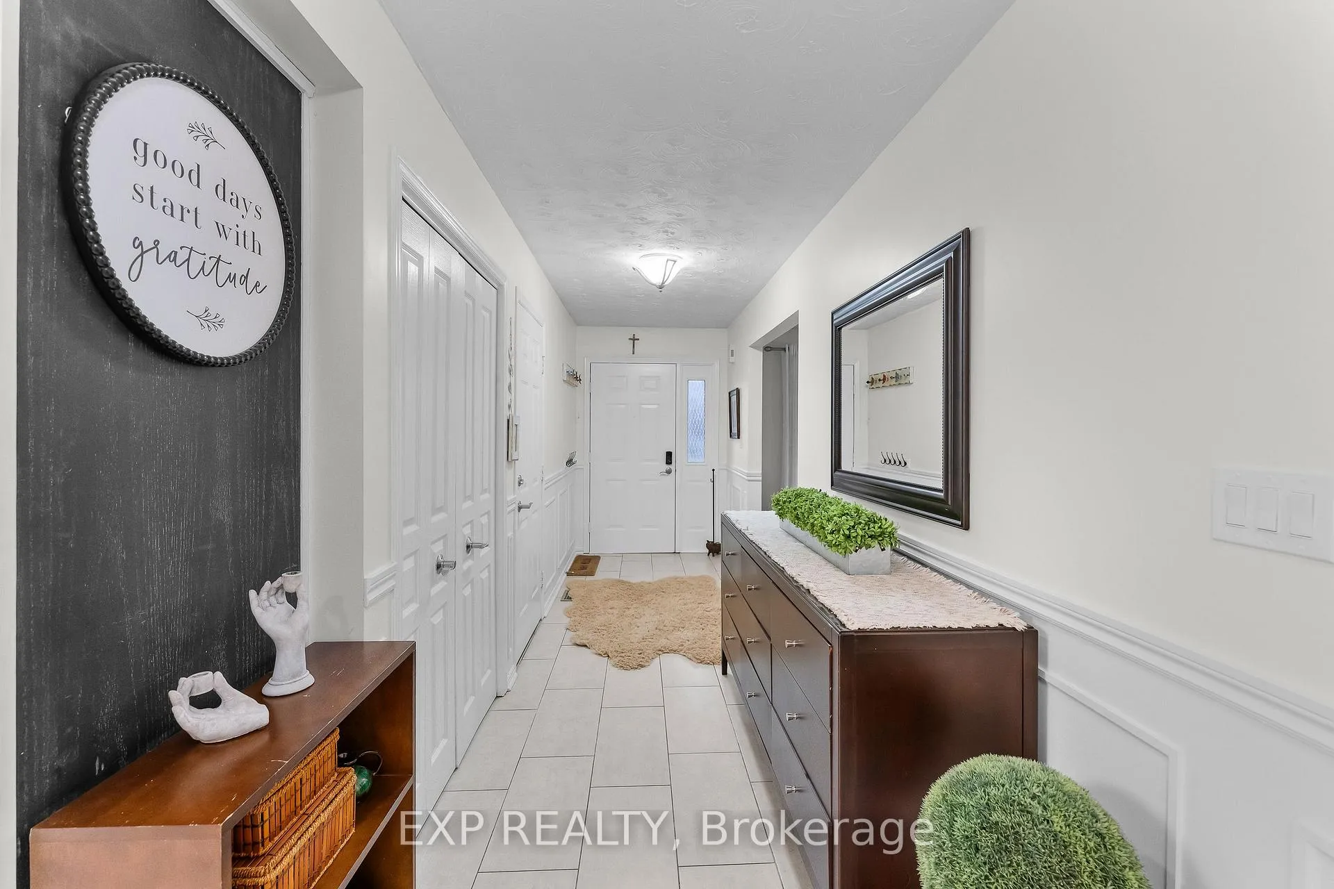 Photo 5 of 7752 Preakness Street, Niagara Falls, Ascot — HOMEH