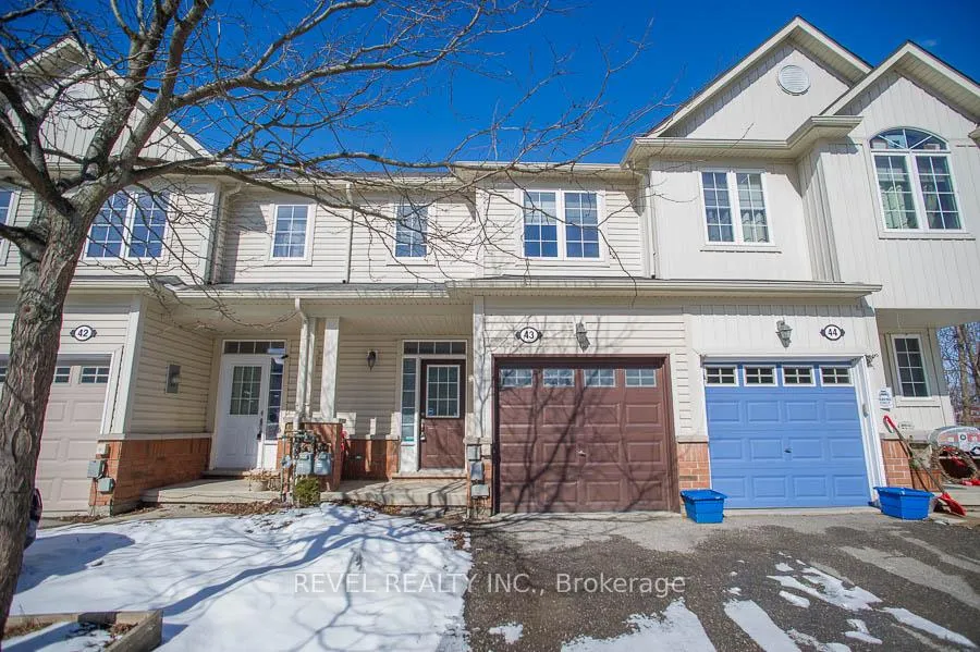 Front of Unit 43, 21 Diana Avenue