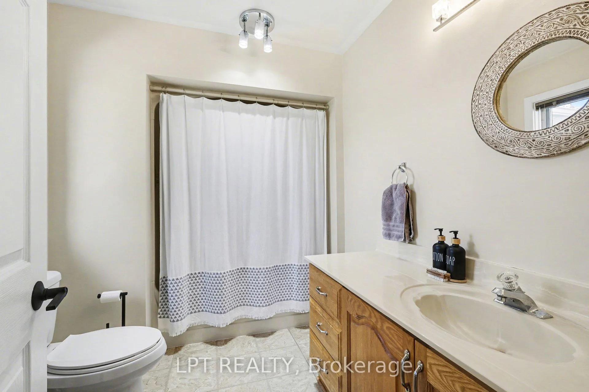 Photo 22 of 8297 Nashdale Drive, Ottawa, Osgoode Twp North of Reg Rd 6 — HOMEH
