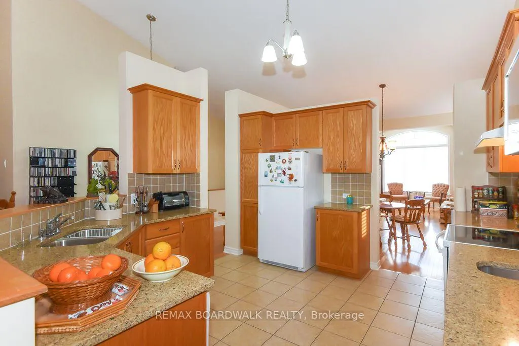 Photo 18 of 1861 Mickelberry Crescent, Ottawa, Notting Hill/Summerside — HOMEH