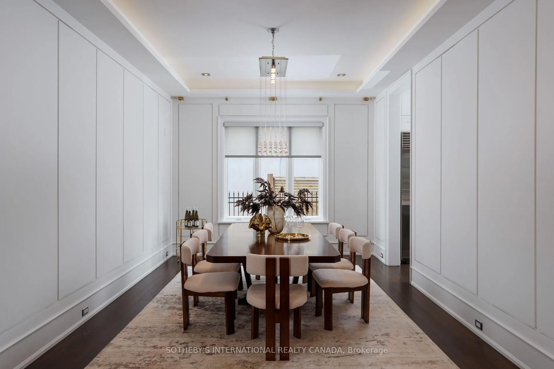 Photo 6 of 122 Wimbleton Road, Etobicoke, Edenbridge-Humber Valley — HOMEH