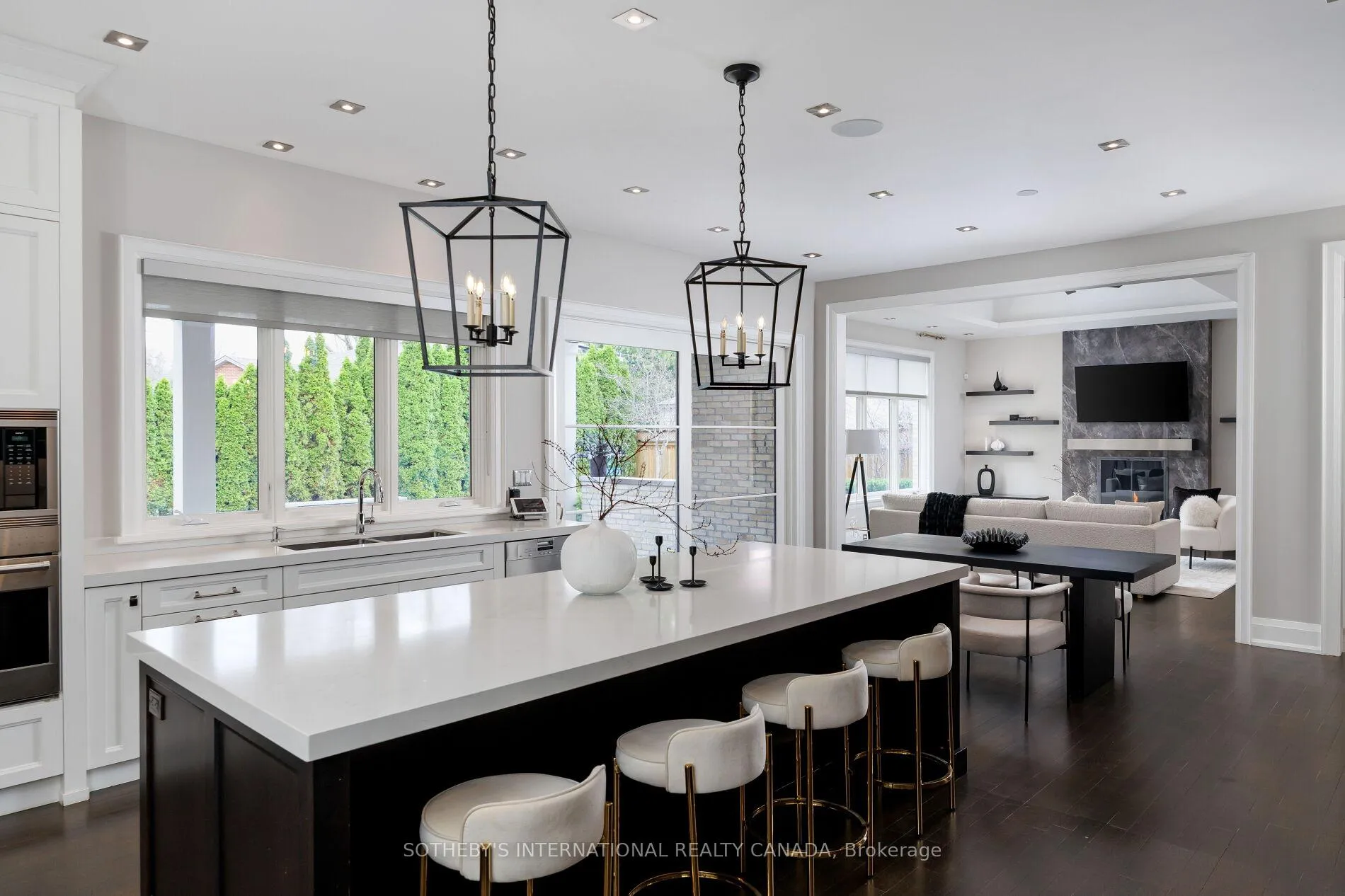 Photo 13 of 122 Wimbleton Road, Etobicoke, Edenbridge-Humber Valley — HOMEH