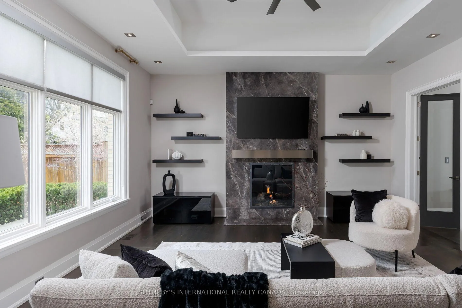 Photo 14 of 122 Wimbleton Road, Etobicoke, Edenbridge-Humber Valley — HOMEH