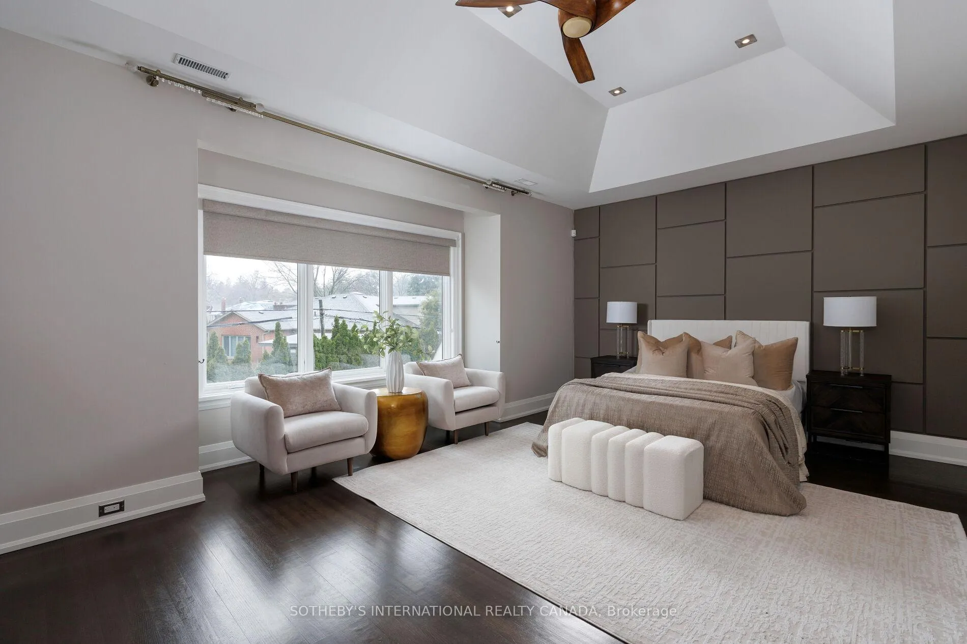 Photo 18 of 122 Wimbleton Road, Etobicoke, Edenbridge-Humber Valley — HOMEH