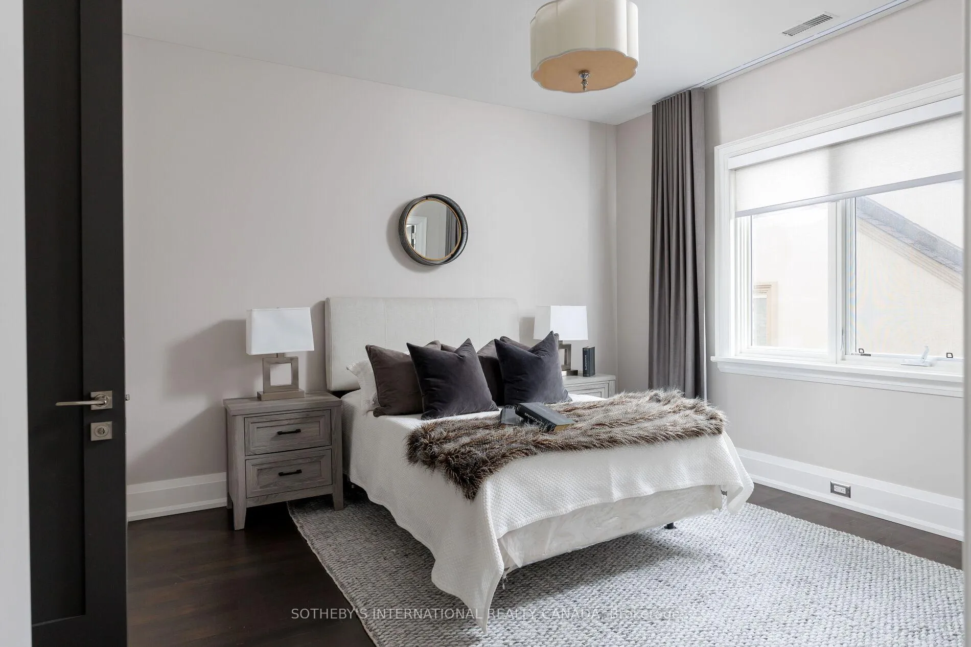 Photo 26 of 122 Wimbleton Road, Etobicoke, Edenbridge-Humber Valley — HOMEH