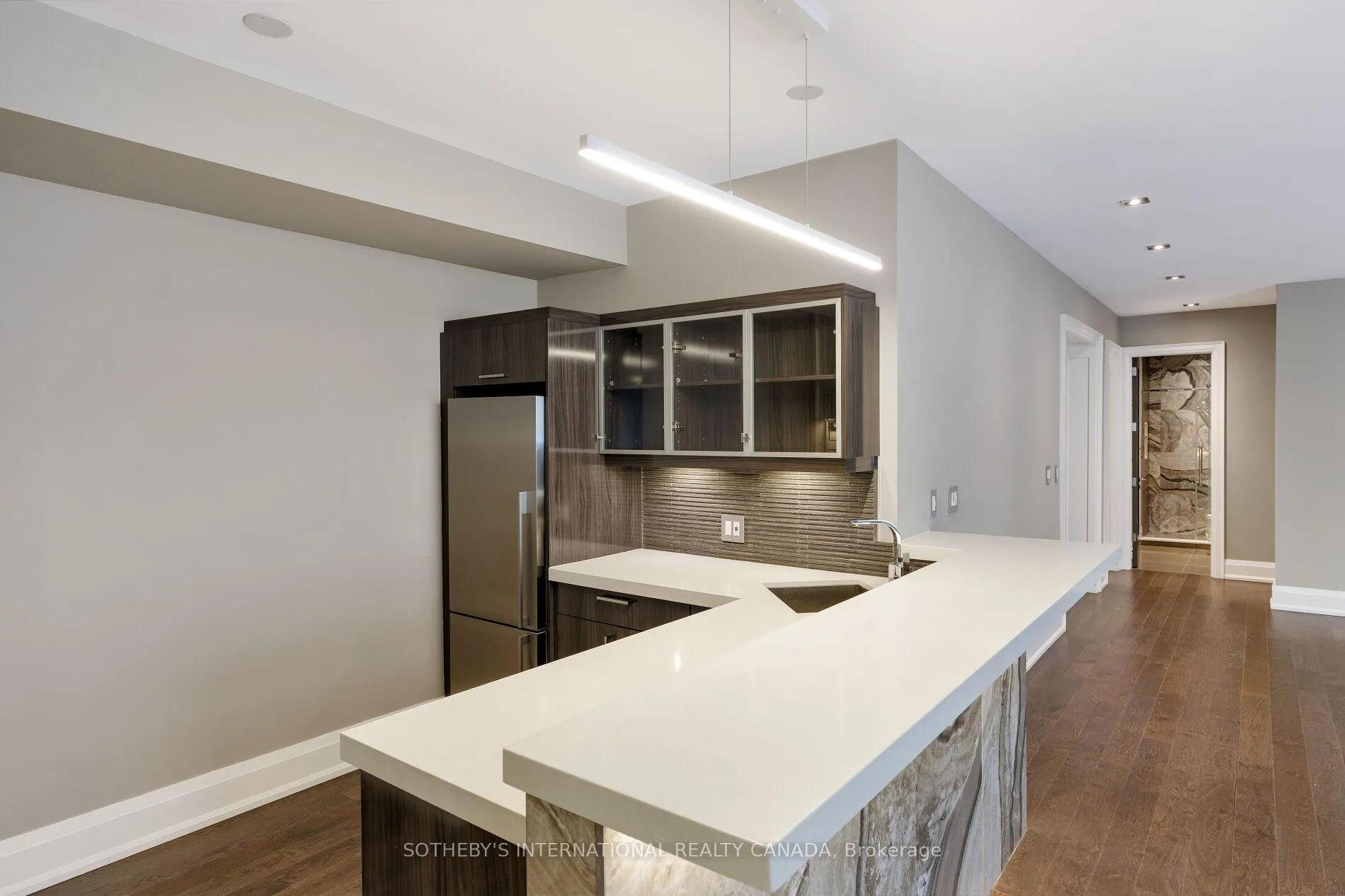 Photo 41 of 122 Wimbleton Road, Etobicoke, Edenbridge-Humber Valley — HOMEH
