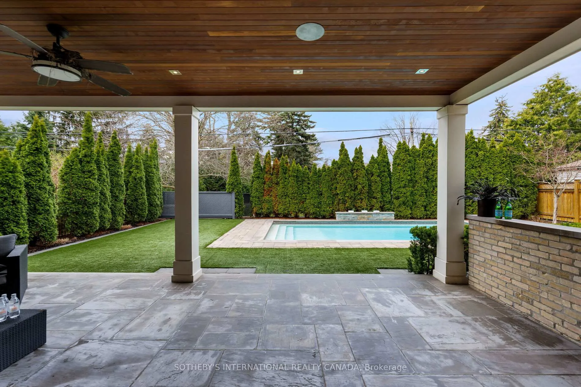 Photo 48 of 122 Wimbleton Road, Etobicoke, Edenbridge-Humber Valley — HOMEH