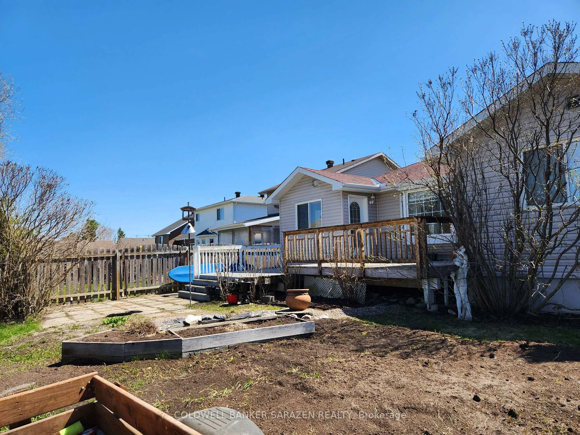 Photo 6 of 105 Mclachlin Street S, Arnprior — HOMEH