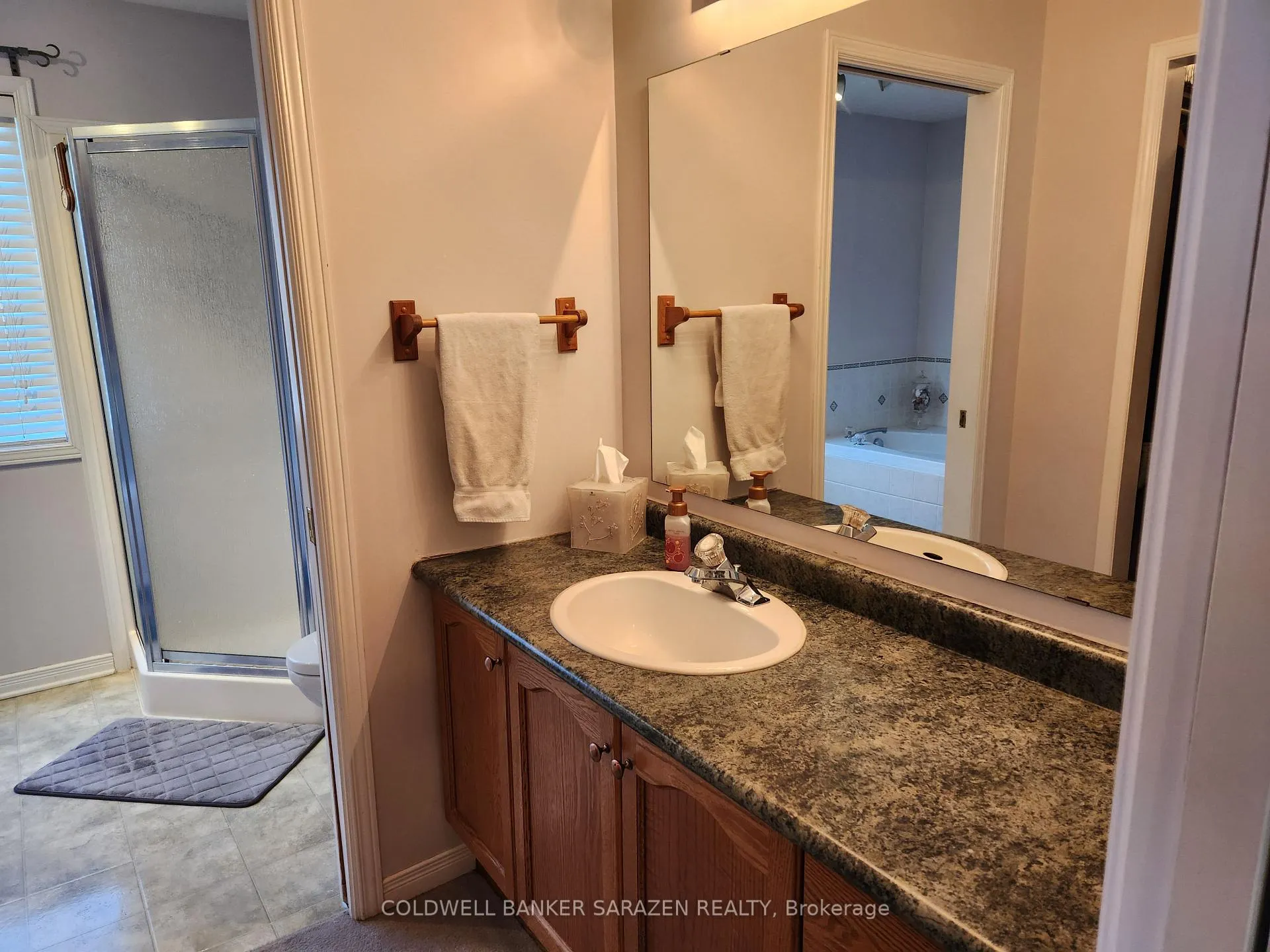 Photo 15 of 105 Mclachlin Street S, Arnprior — HOMEH