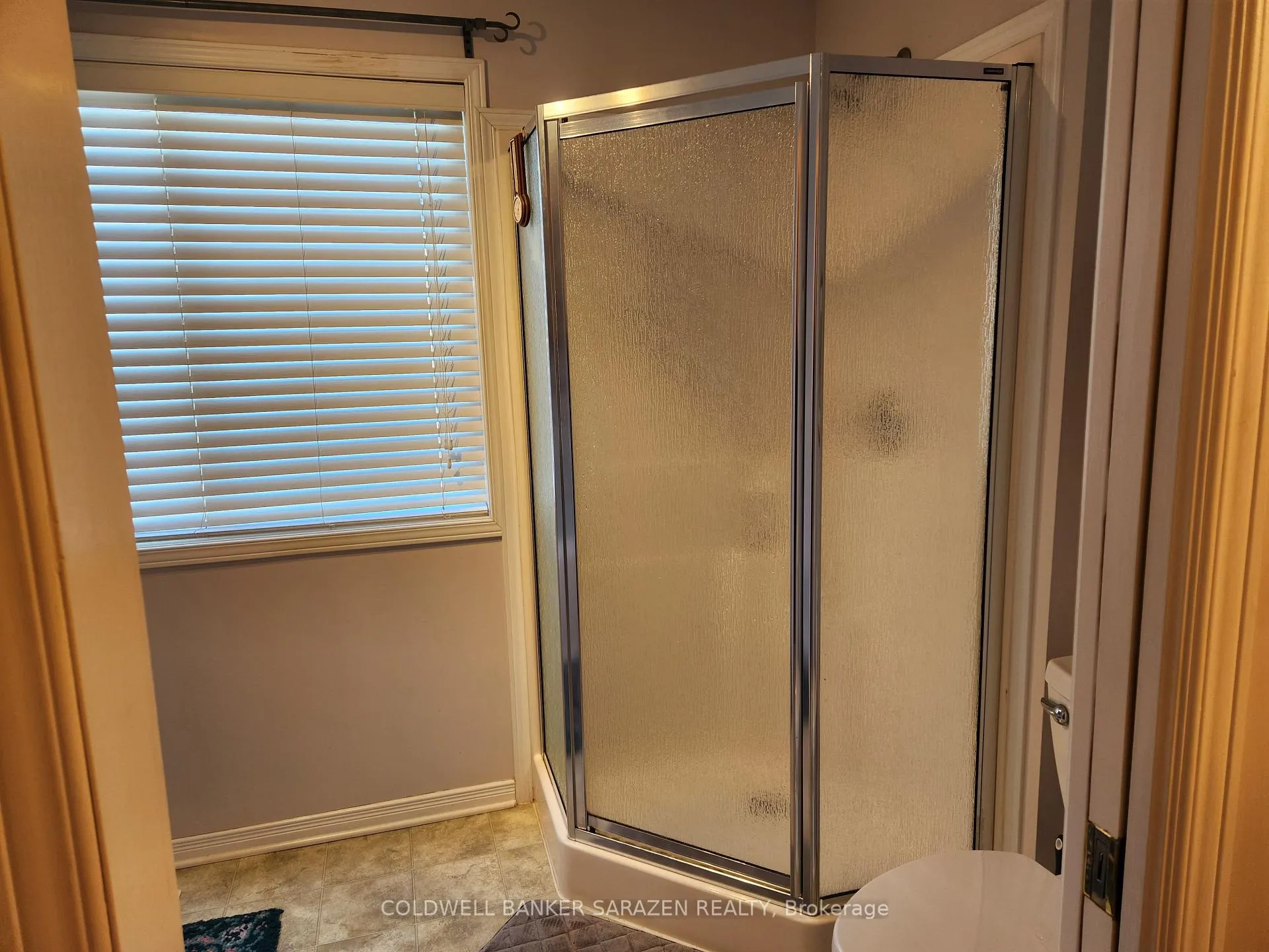 Photo 16 of 105 Mclachlin Street S, Arnprior — HOMEH