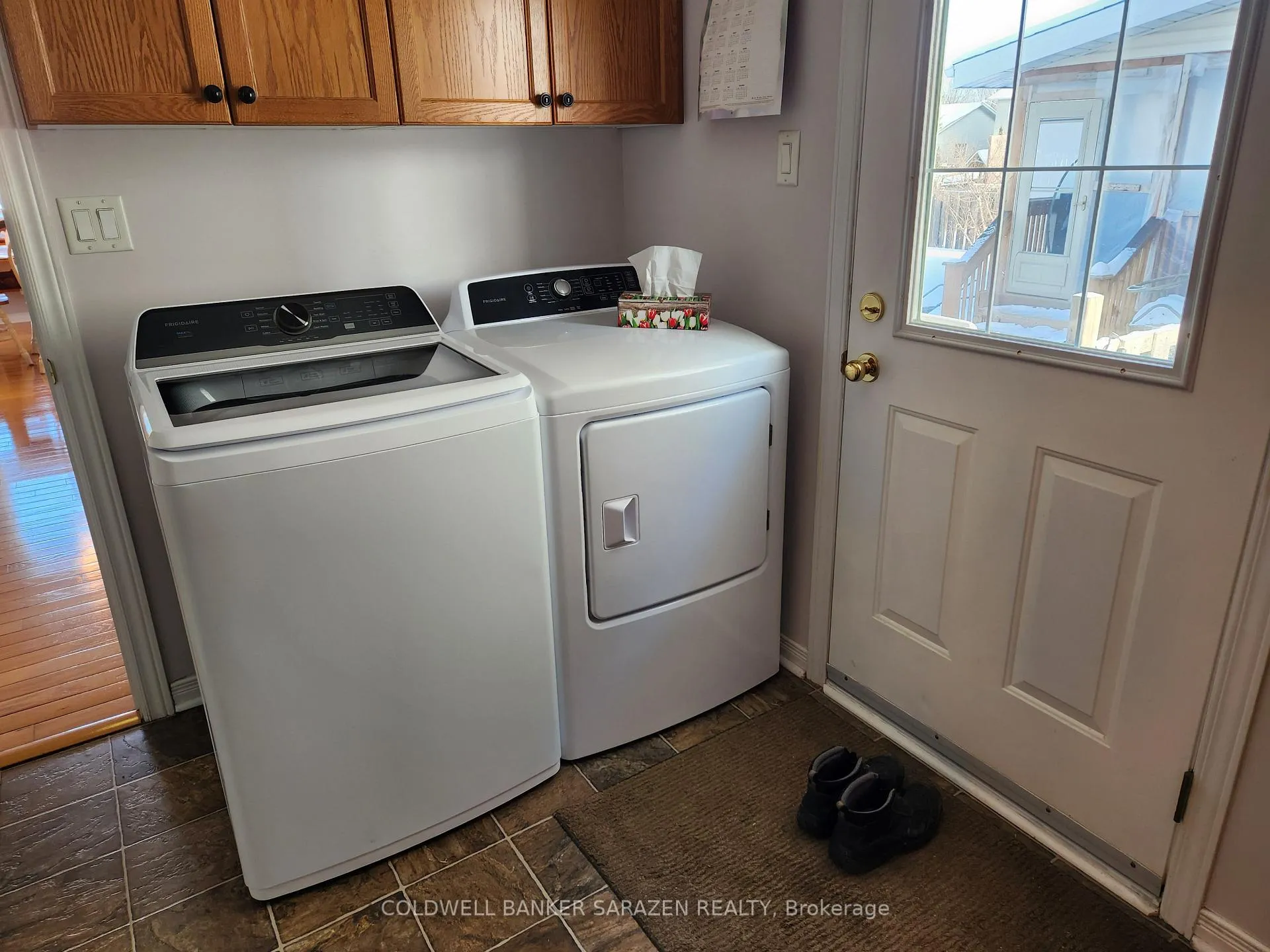 Photo 18 of 105 Mclachlin Street S, Arnprior — HOMEH