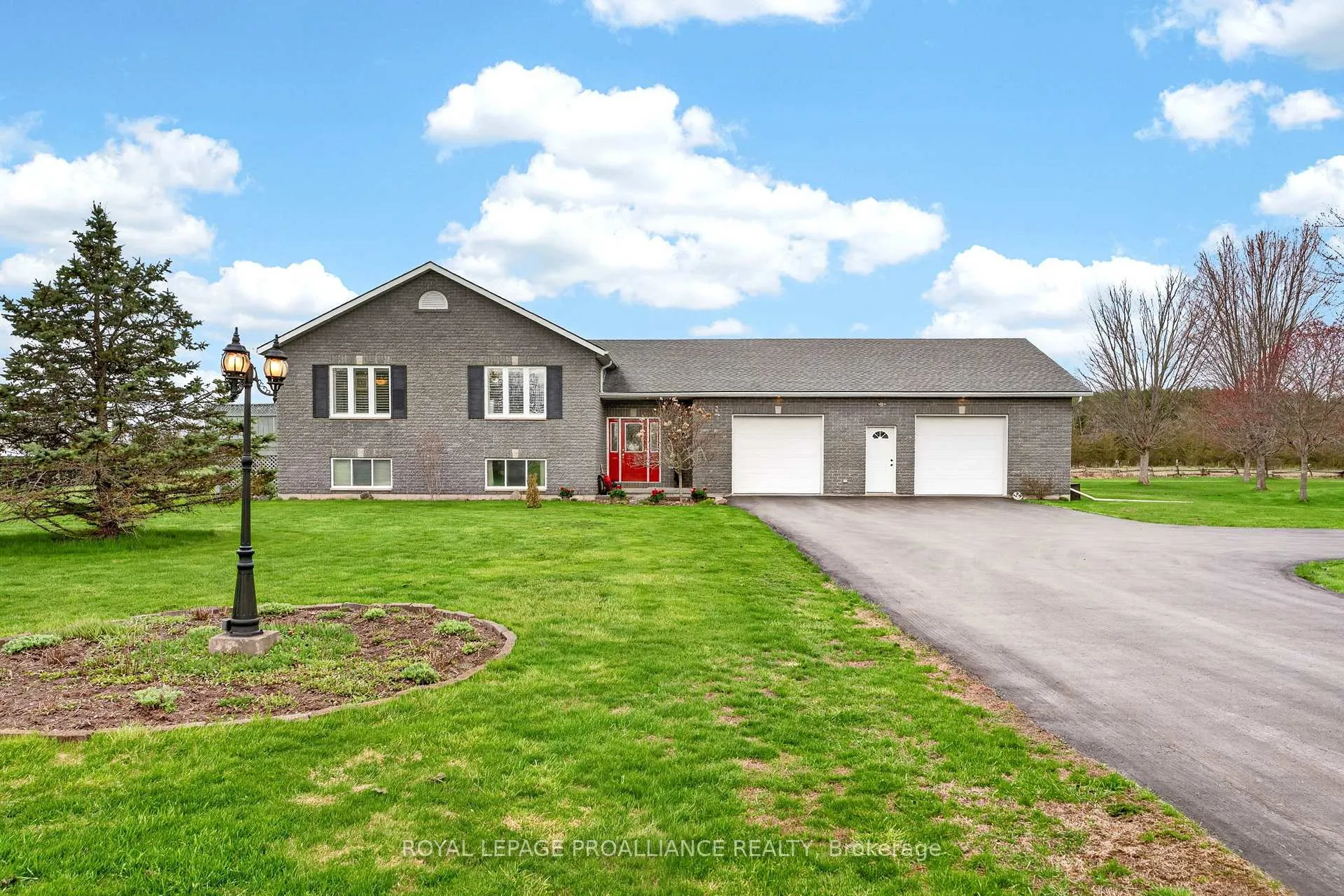 Photo 1 of 75 Homan Road, Belleville, Thurlow Ward — HOMEH