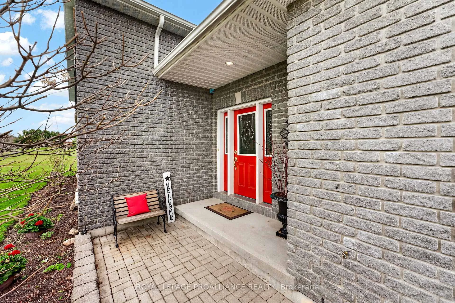 Photo 3 of 75 Homan Road, Belleville, Thurlow Ward — HOMEH