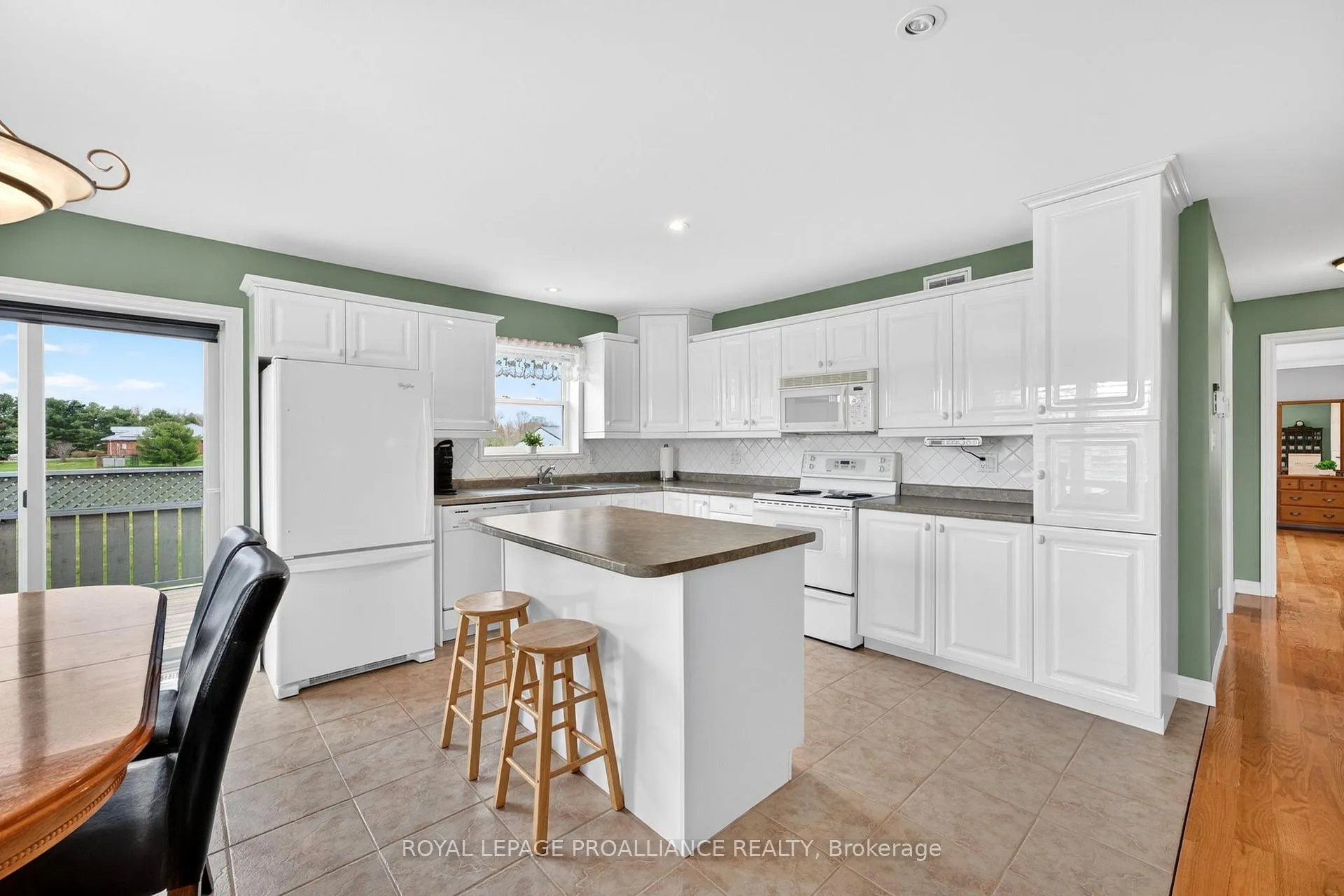 Photo 11 of 75 Homan Road, Belleville, Thurlow Ward — HOMEH