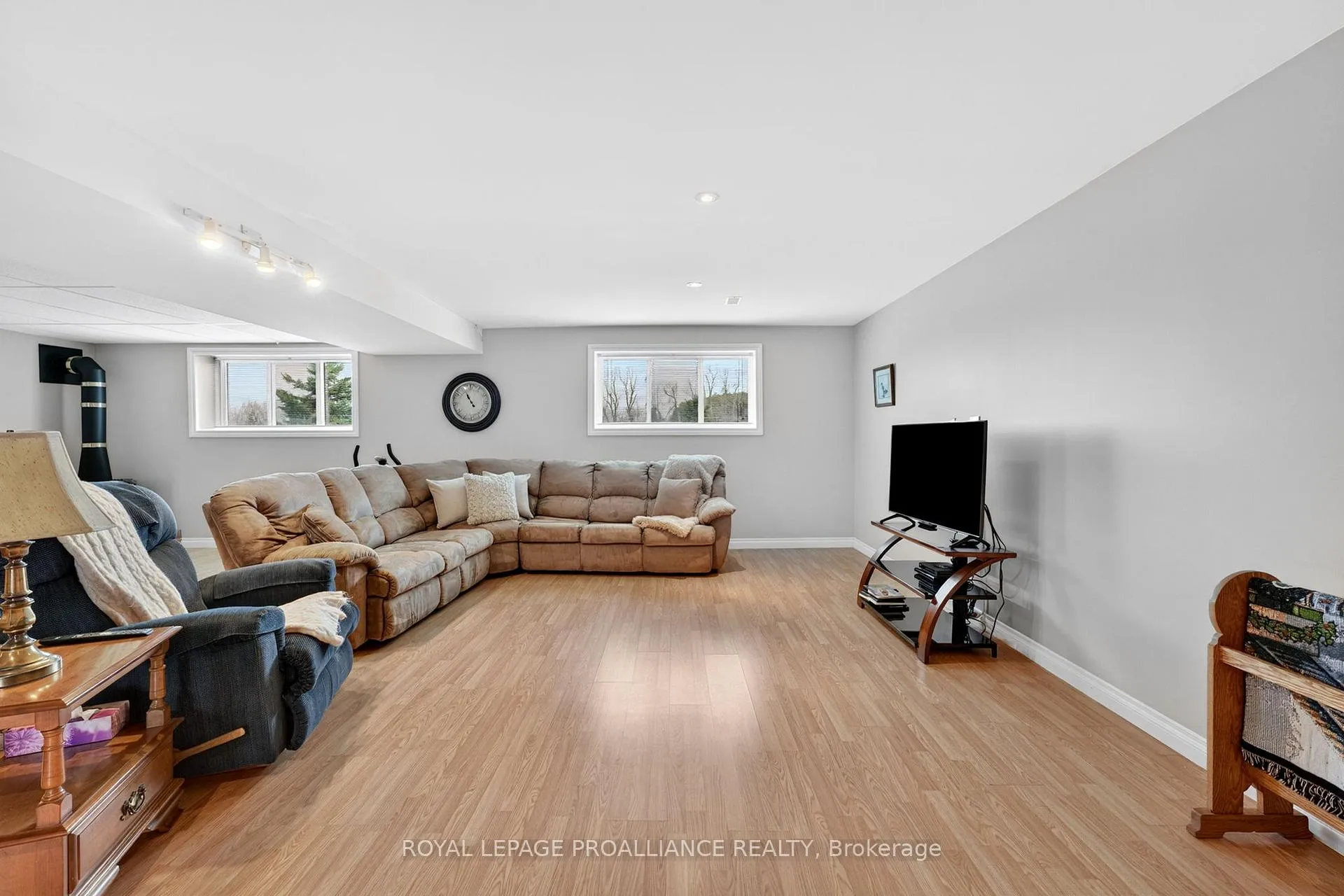 Photo 29 of 75 Homan Road, Belleville, Thurlow Ward — HOMEH