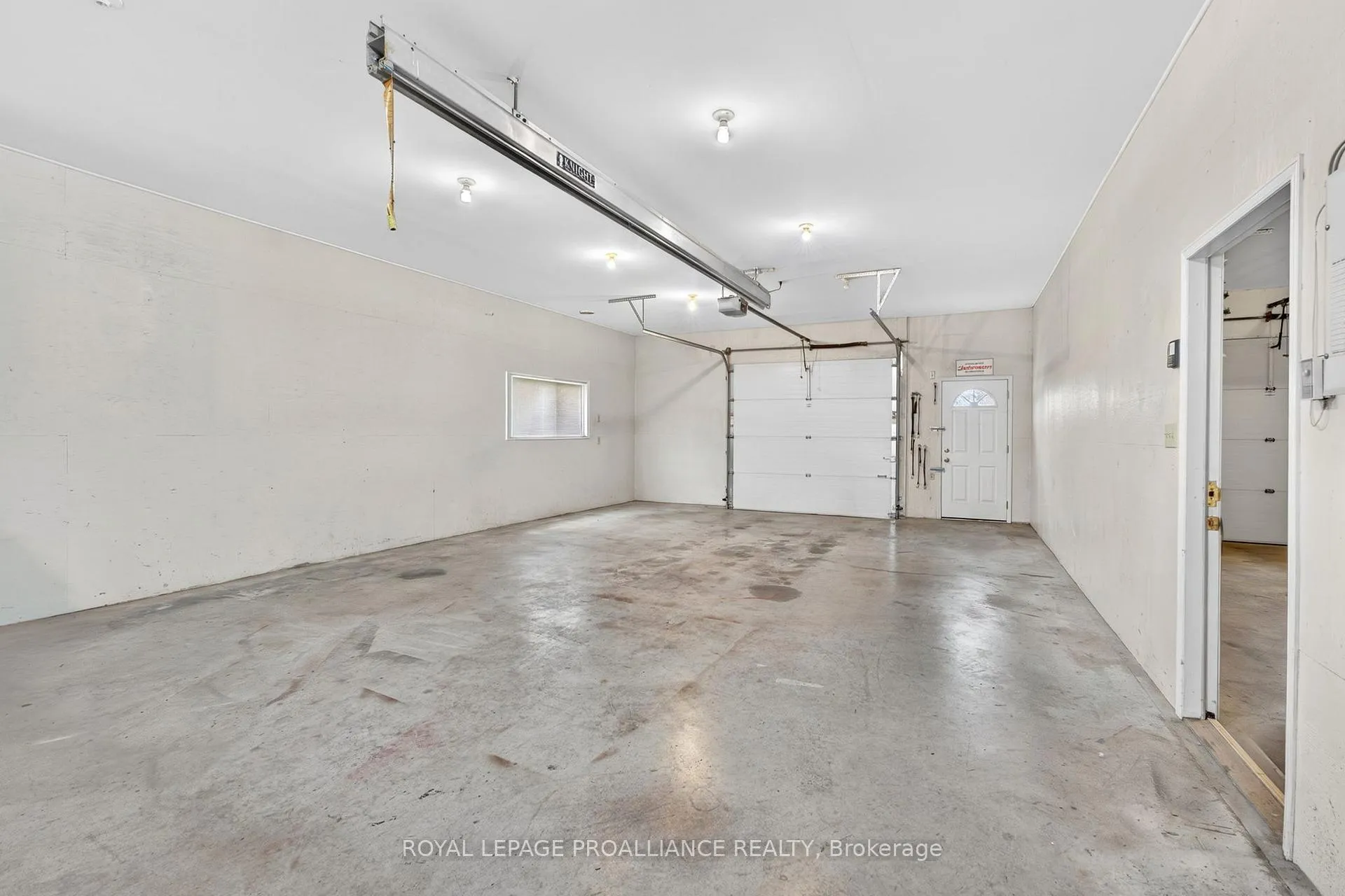 Photo 35 of 75 Homan Road, Belleville, Thurlow Ward — HOMEH