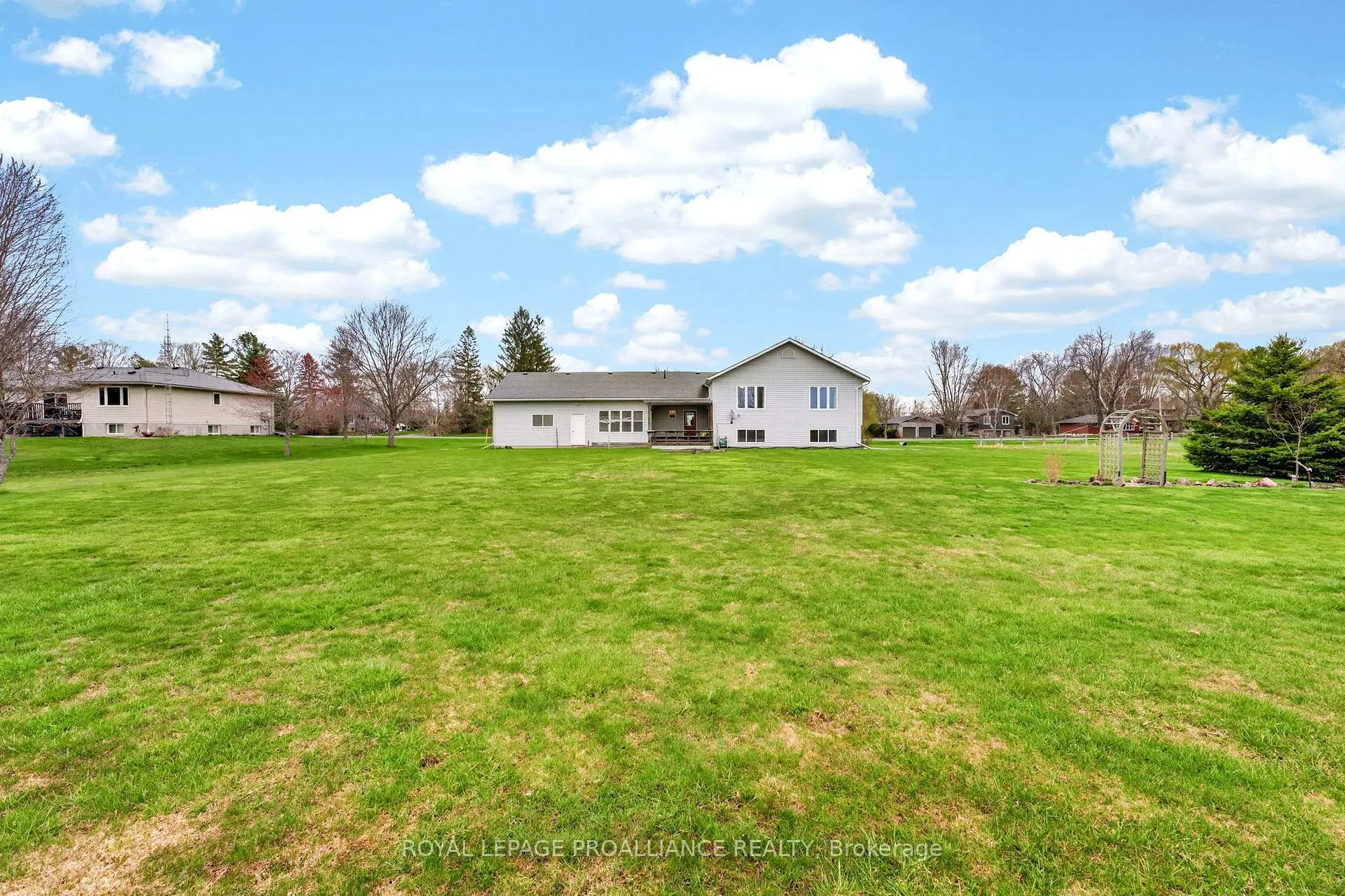 Photo 39 of 75 Homan Road, Belleville, Thurlow Ward — HOMEH