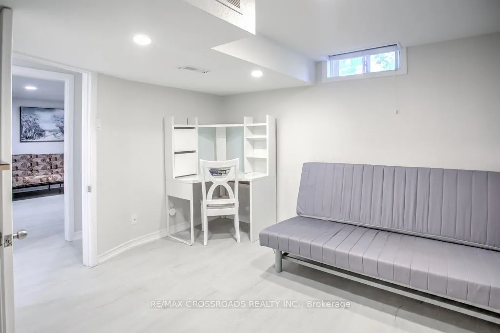 Photo 15 of 66 Bayhampton Crescent, Vaughan, Brownridge — HOMEH