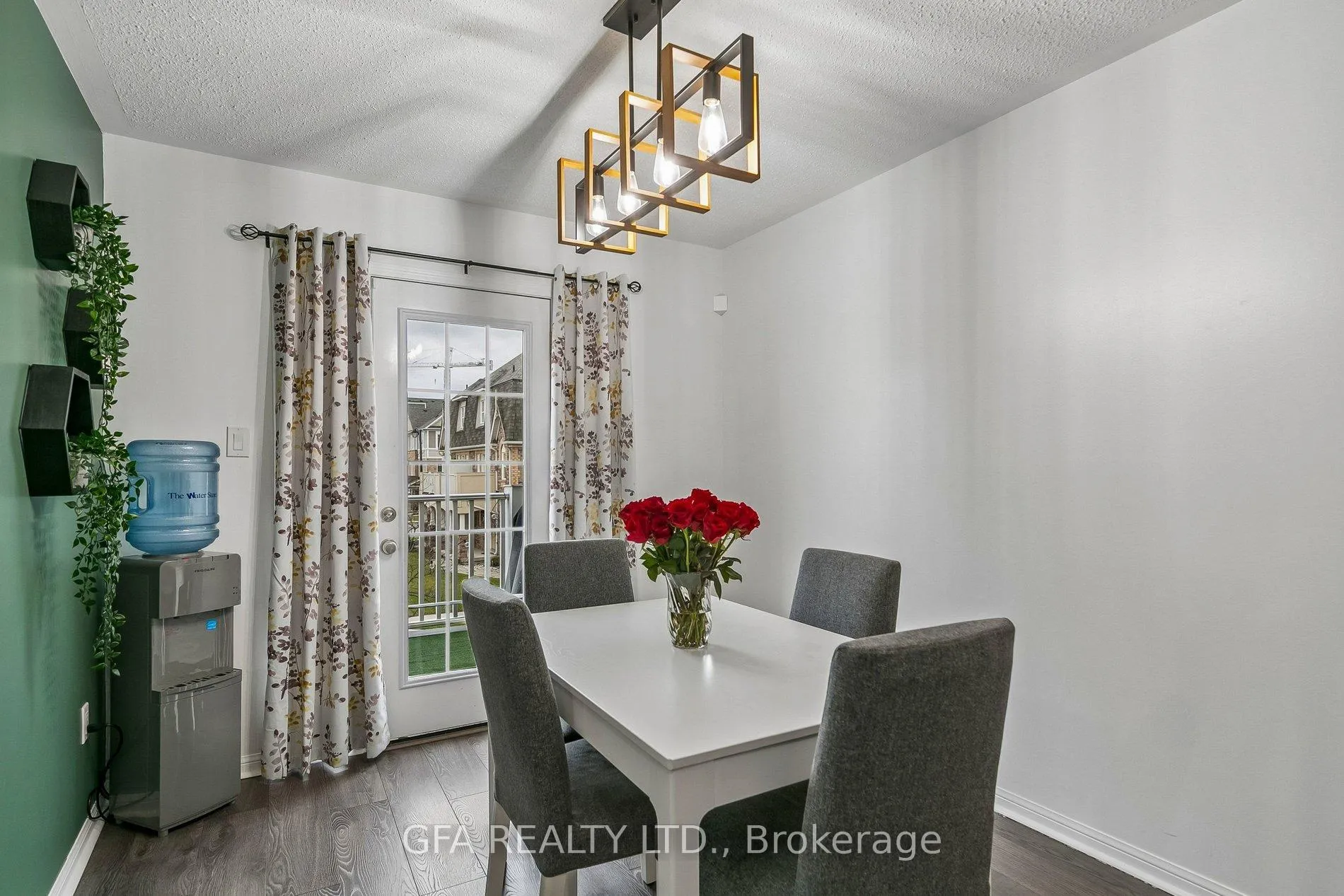 Photo 19 of 937 Nadalin Heights, Milton, Willmott — HOMEH
