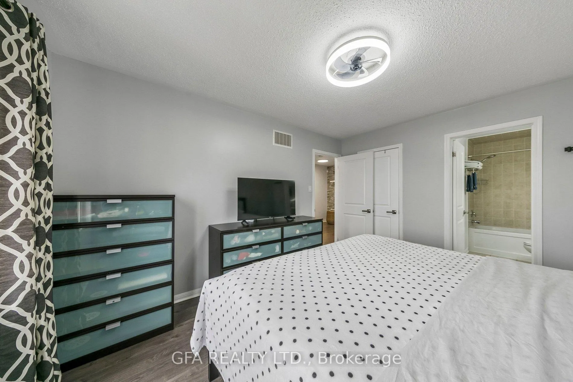 Photo 27 of 937 Nadalin Heights, Milton, Willmott — HOMEH