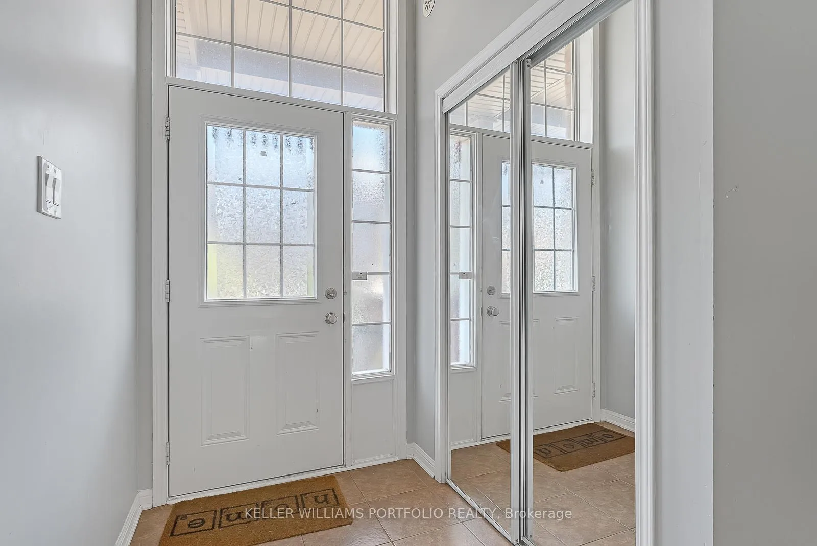 Photo 5 of 32 Affleck Road, Brampton, Northwest Brampton — HOMEH