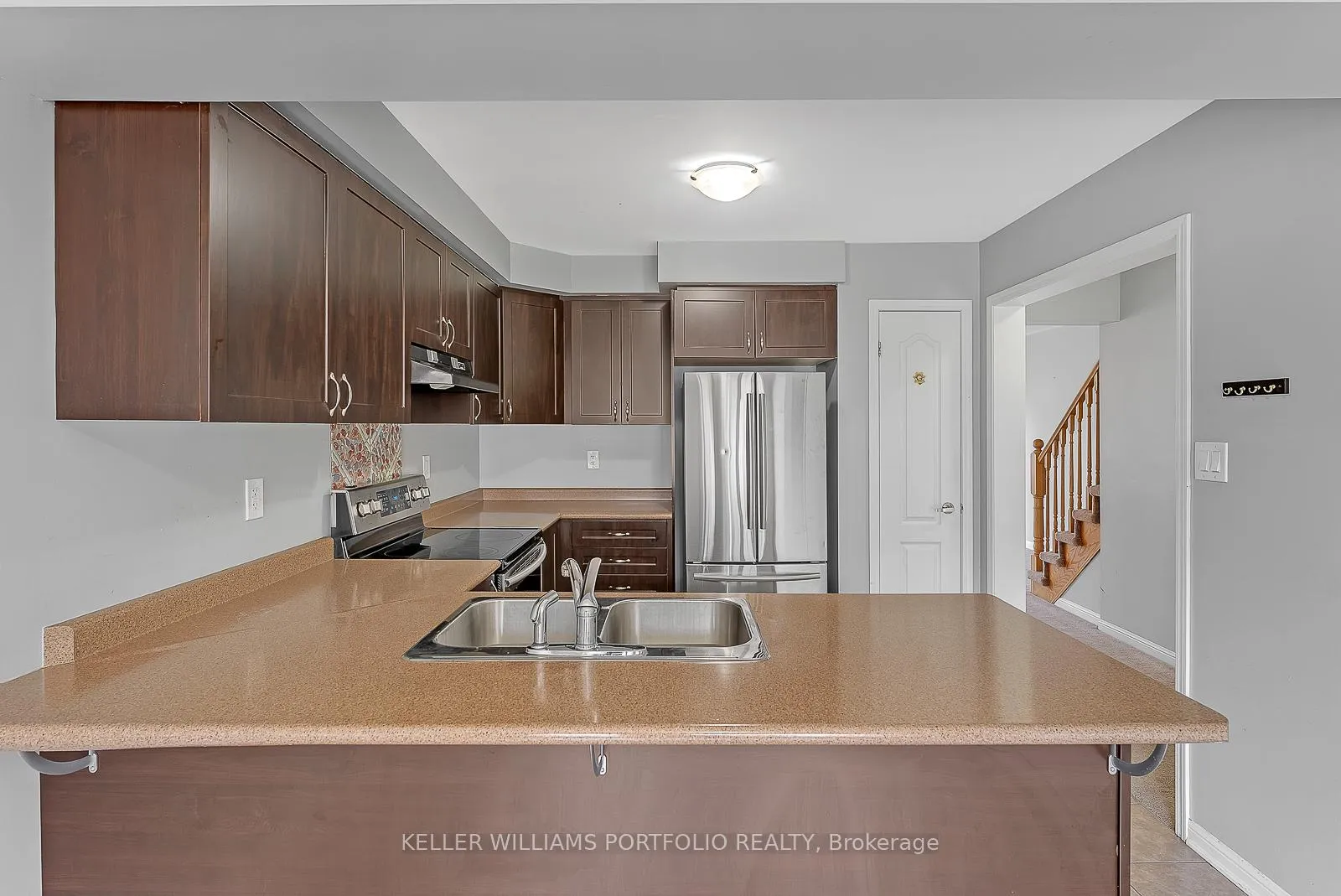 Photo 8 of 32 Affleck Road, Brampton, Northwest Brampton — HOMEH