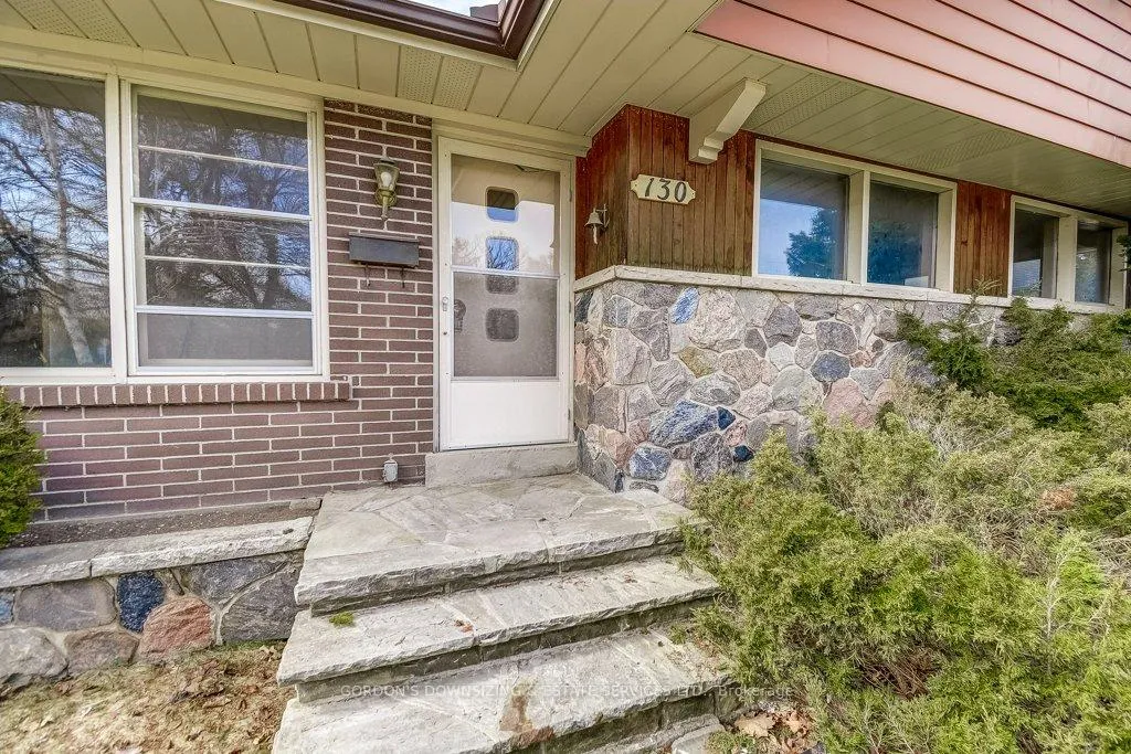Photo 4 of 130 Confederation Street, Halton Hills, Glen Williams — HOMEH
