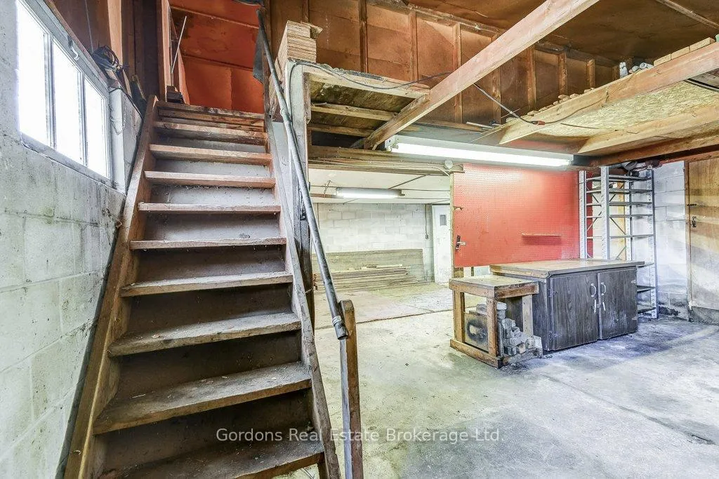 Photo 41 of 130 Confederation Street, Halton Hills, Glen Williams — HOMEH