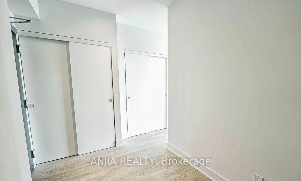 Photo 12 of Unit 4705, 8 Cumberland Street, Toronto, The Annex — HOMEH