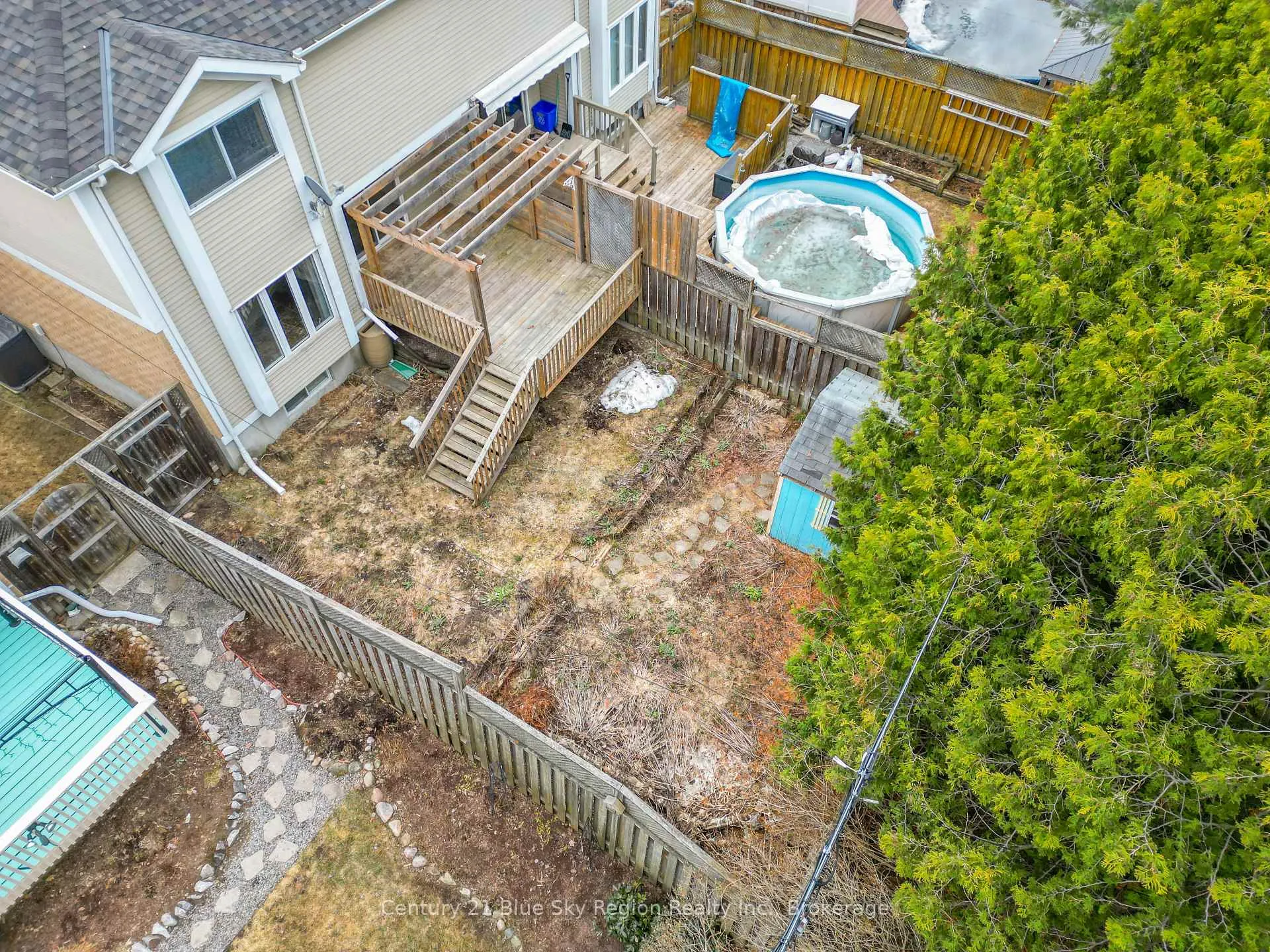 Photo 8 of 663 Tackaberry Drive, North Bay, West End — HOMEH