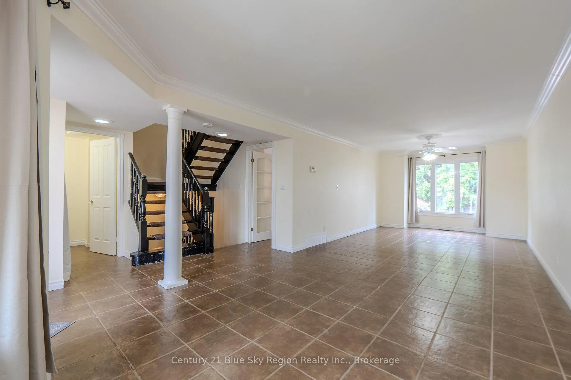 Photo 14 of 663 Tackaberry Drive, North Bay, West End — HOMEH