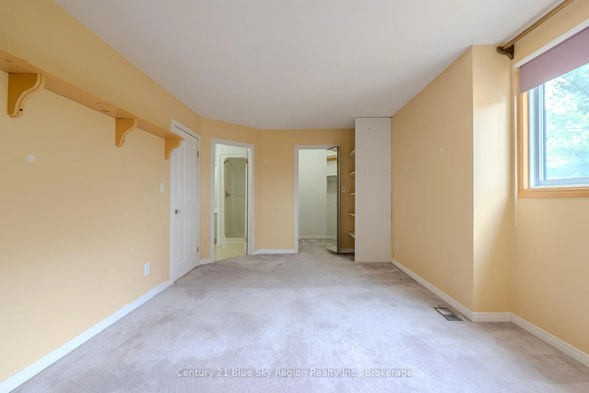 Photo 29 of 663 Tackaberry Drive, North Bay, West End — HOMEH