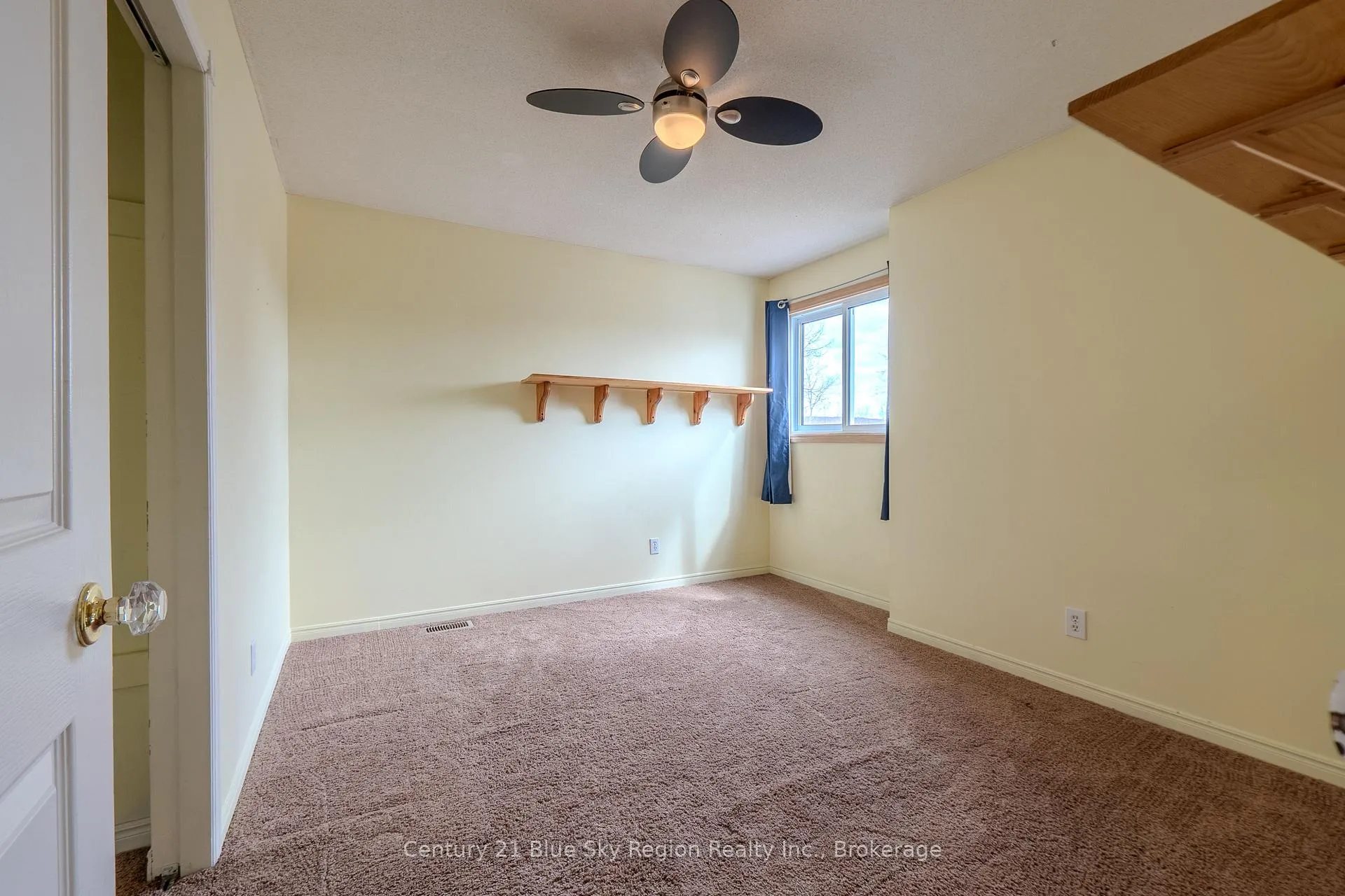 Photo 33 of 663 Tackaberry Drive, North Bay, West End — HOMEH