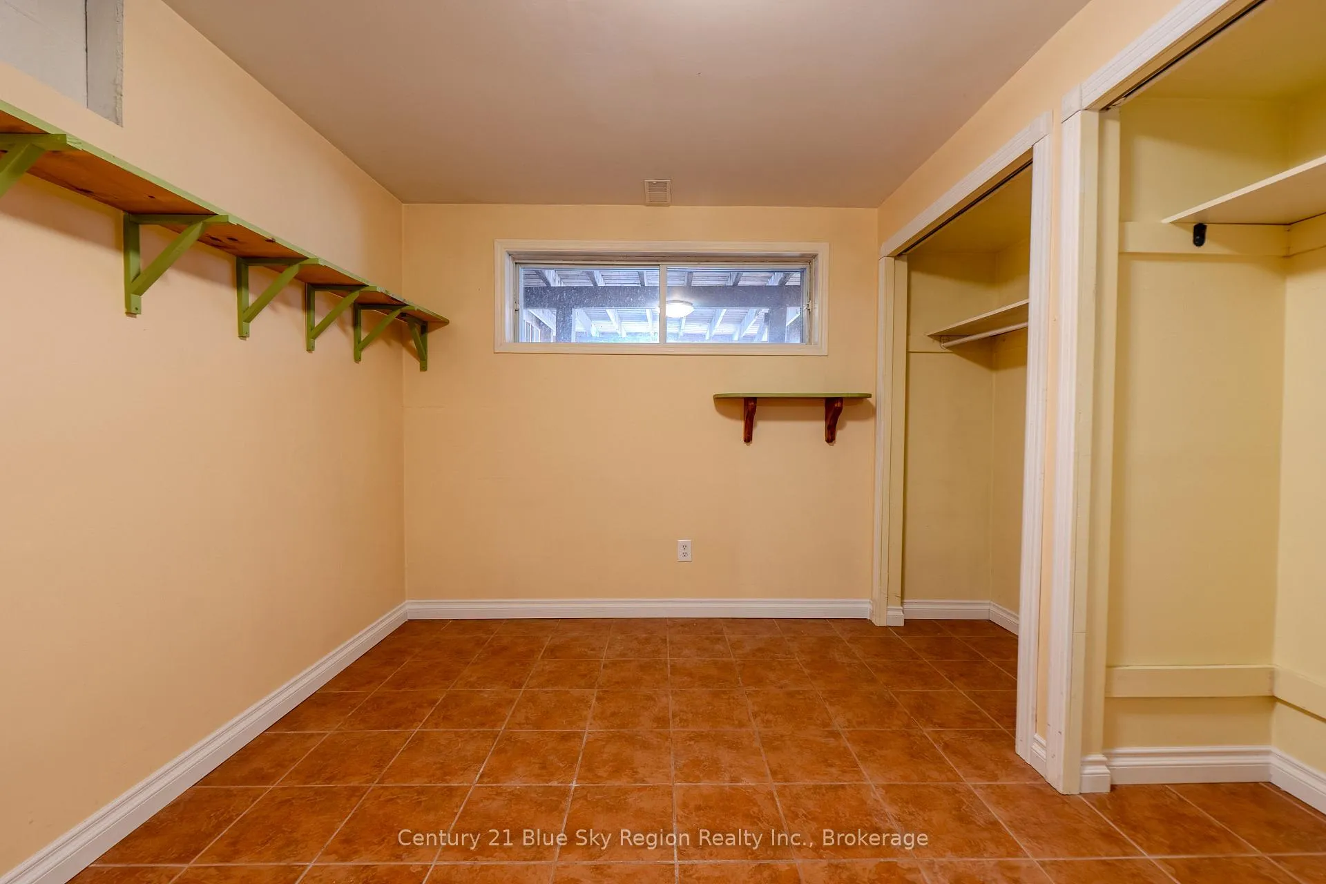 Photo 39 of 663 Tackaberry Drive, North Bay, West End — HOMEH